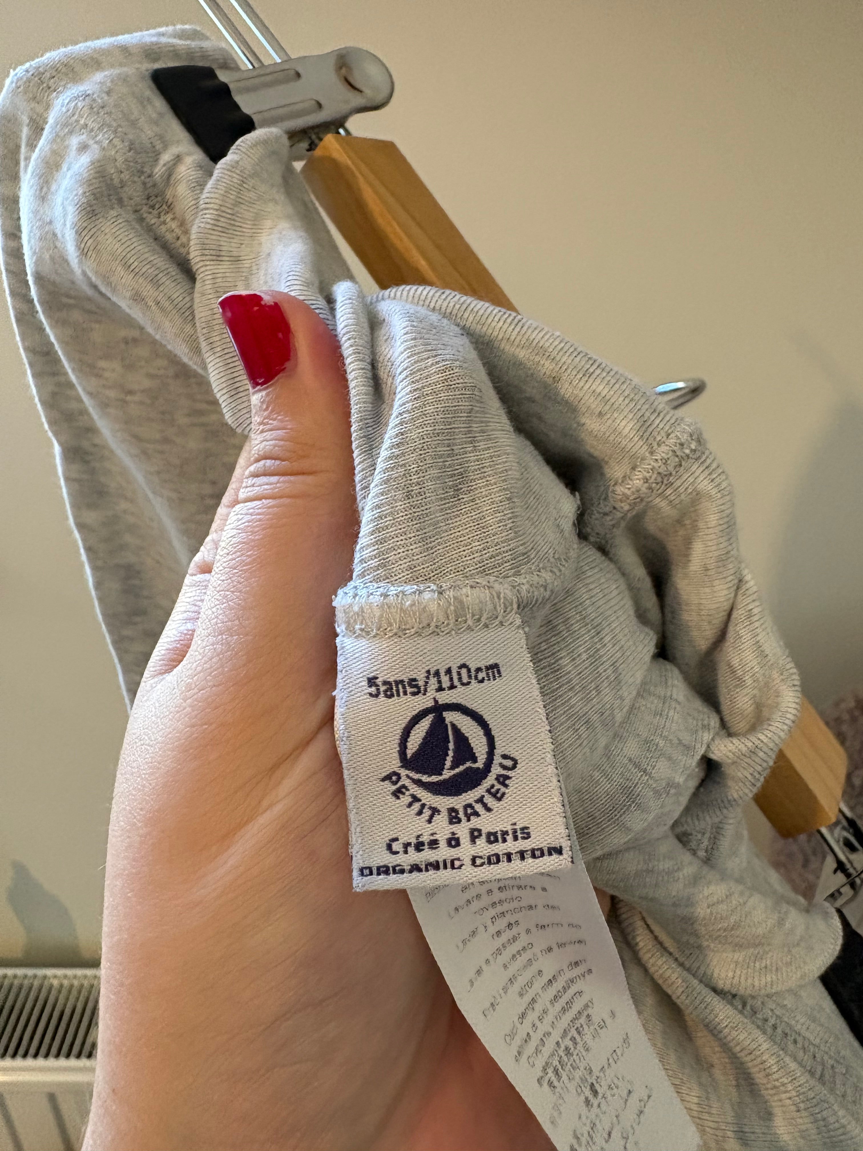 Petit Bateau - grijze short - 5Y