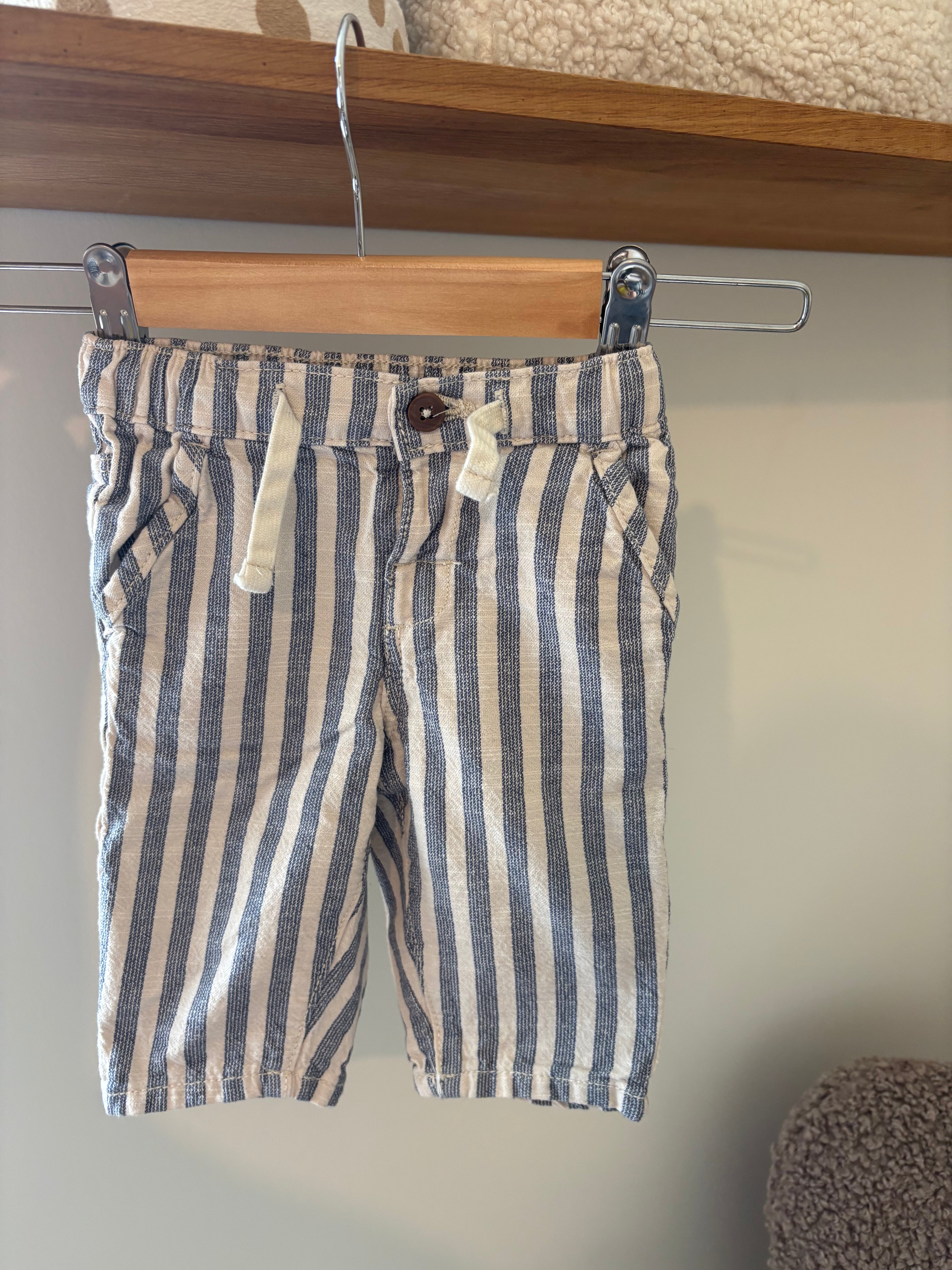 Hema - gestreept broekje - 62