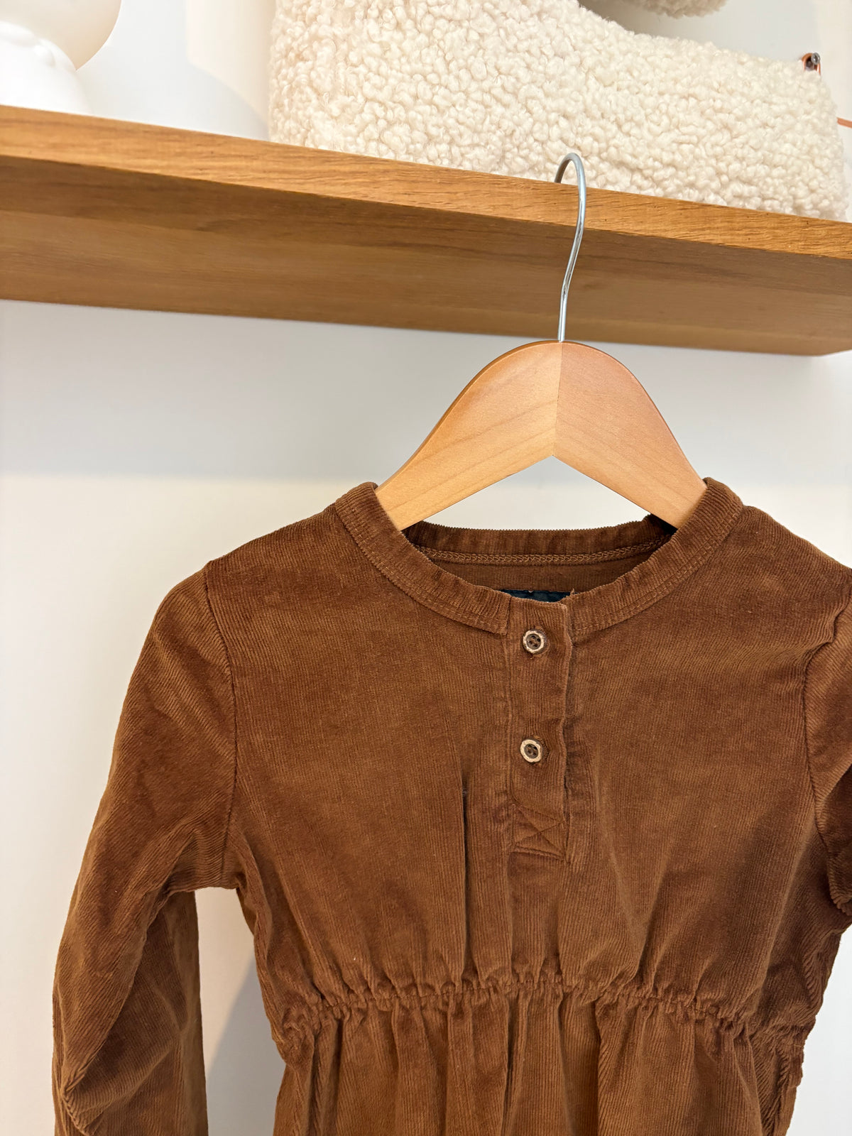 CarlijnQ - bruin corduroy jurkje lang - 4/6Y