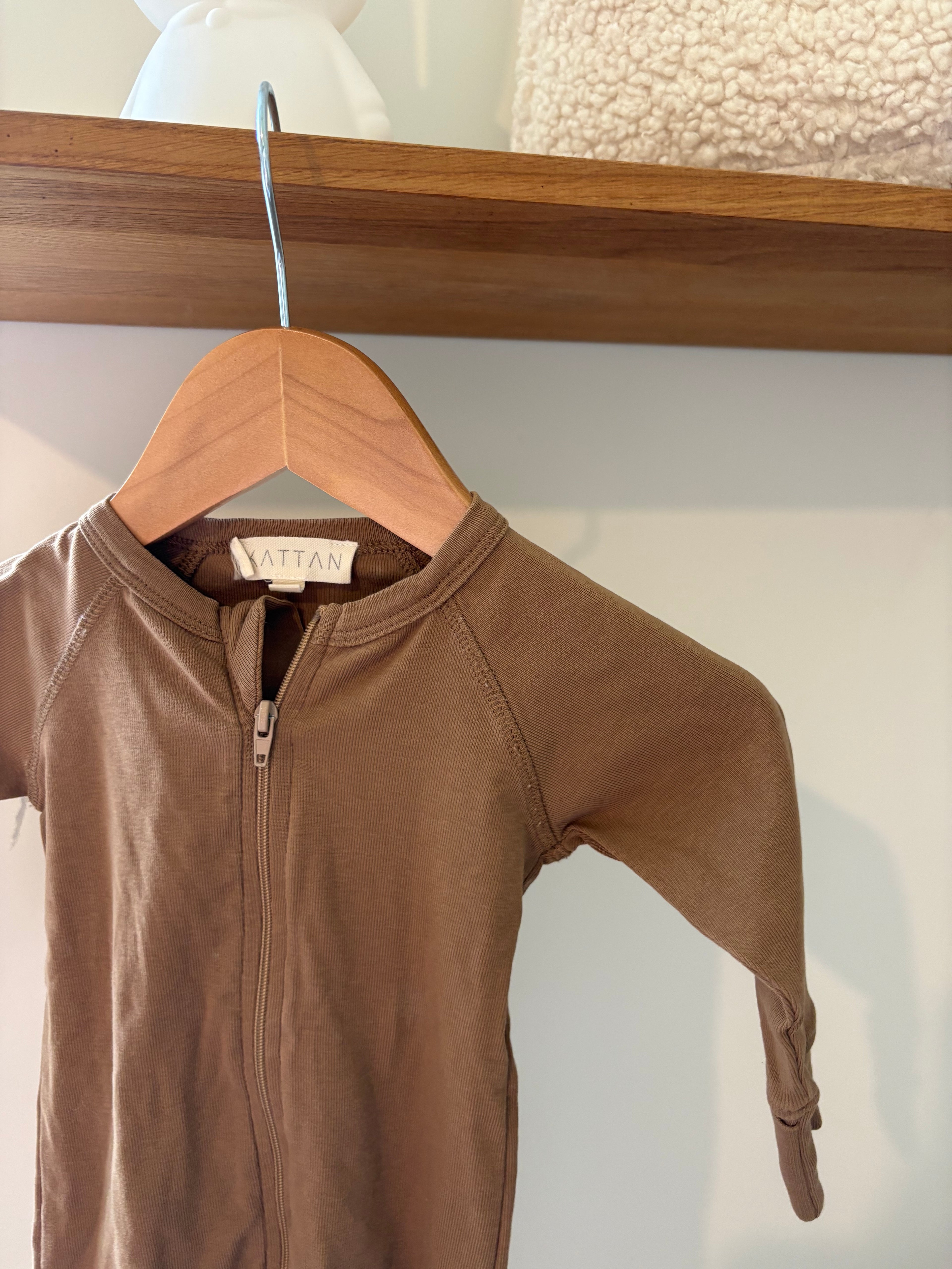Kattan - pyjama bruin - 3M