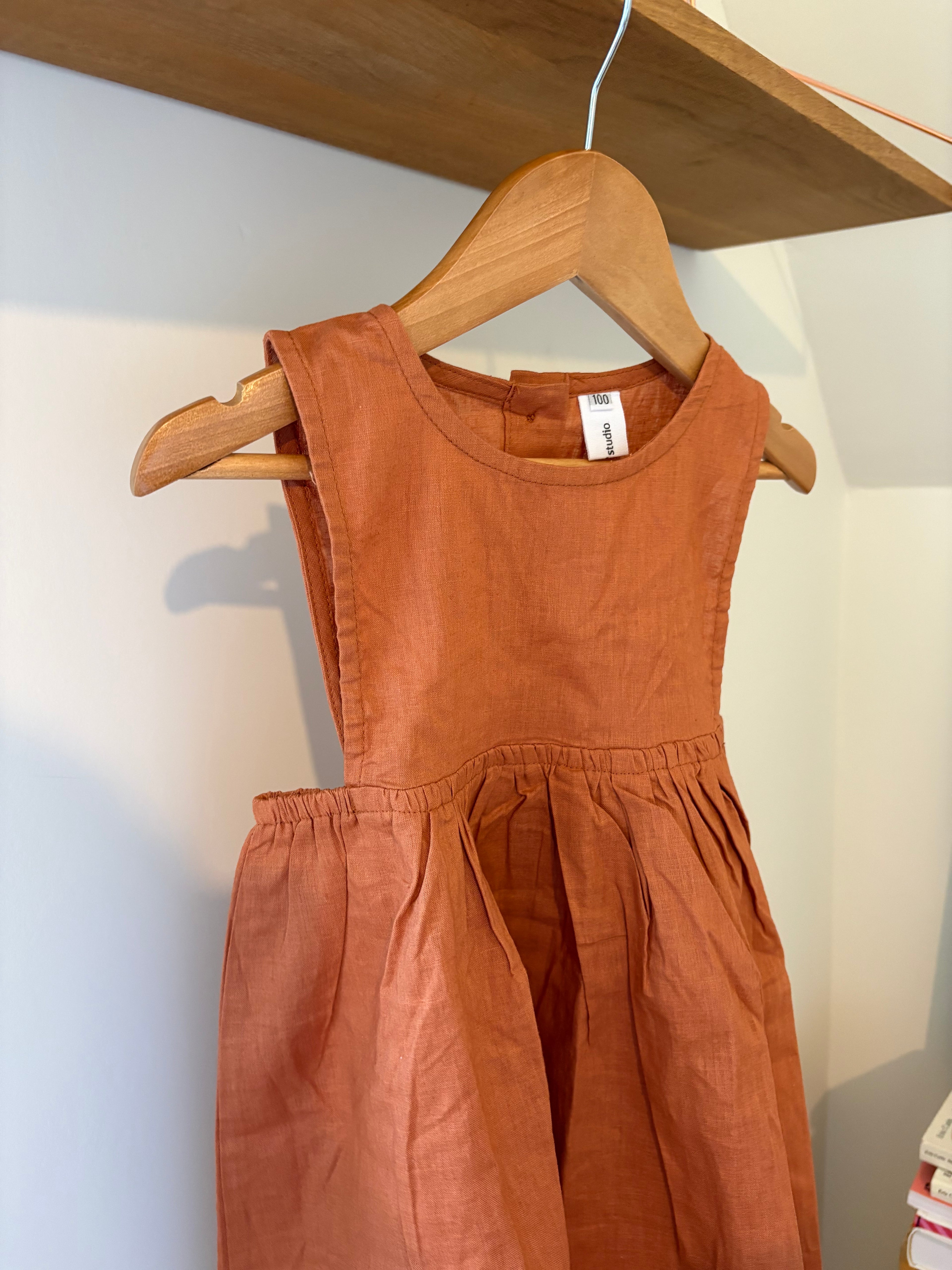 Helen Studio - linnen kleedje - 100