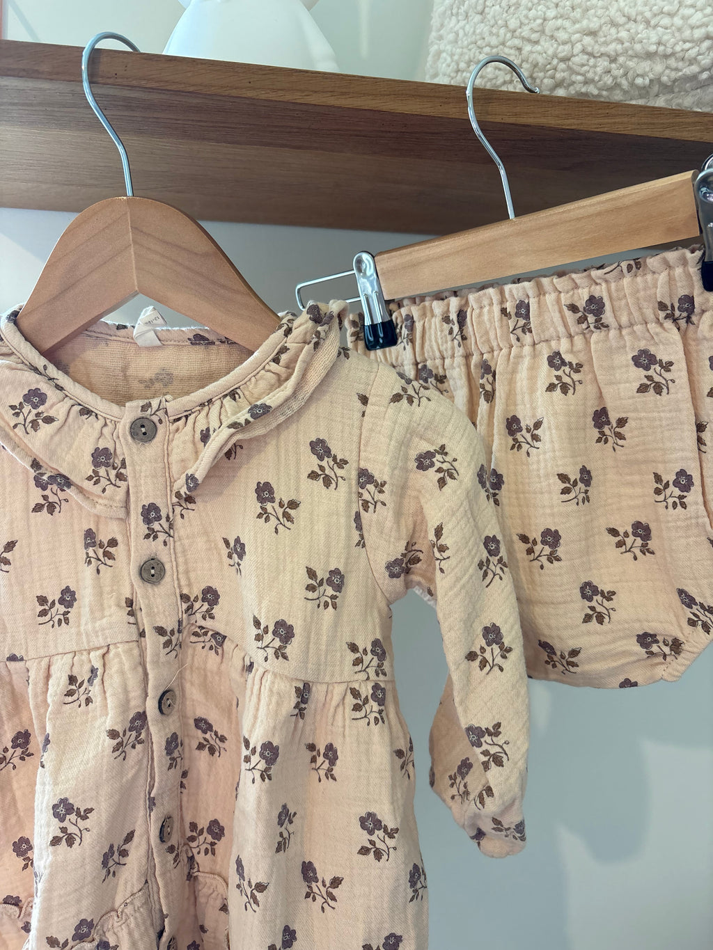 Quincy May - jurkje met bloomer - 18M