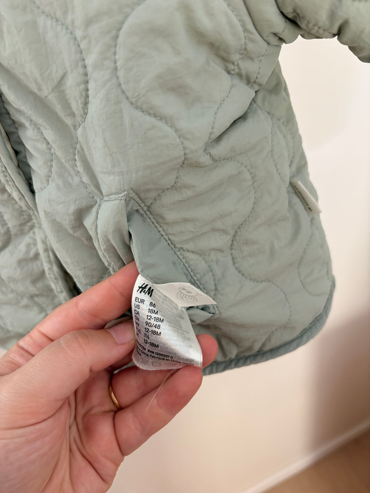 H&M - adorables reversible jasje muntgroen - 86