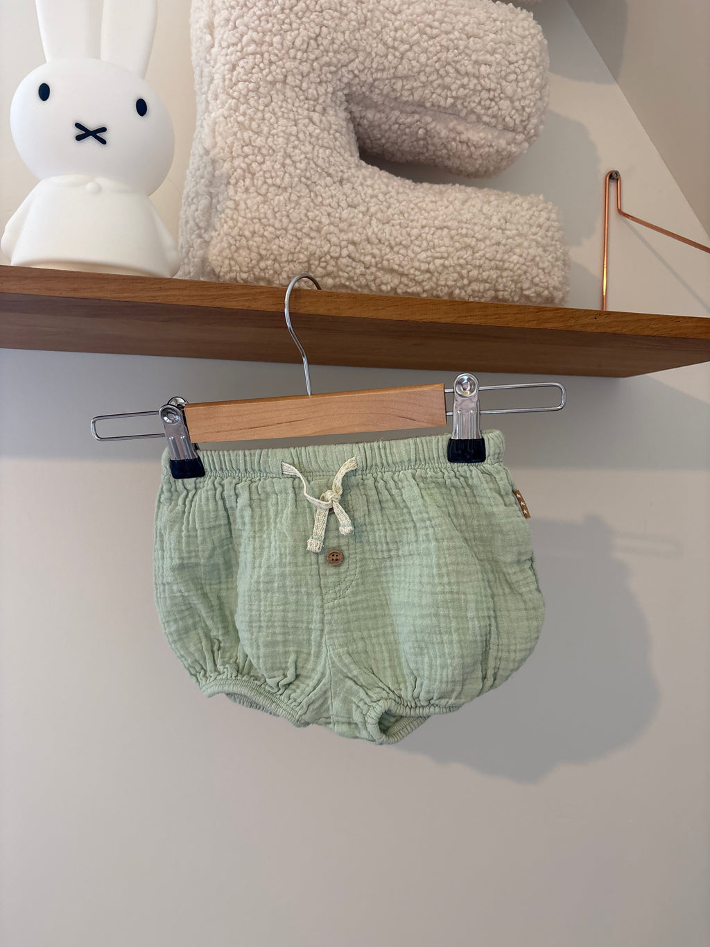 Hema - groen tetra shortje - 74