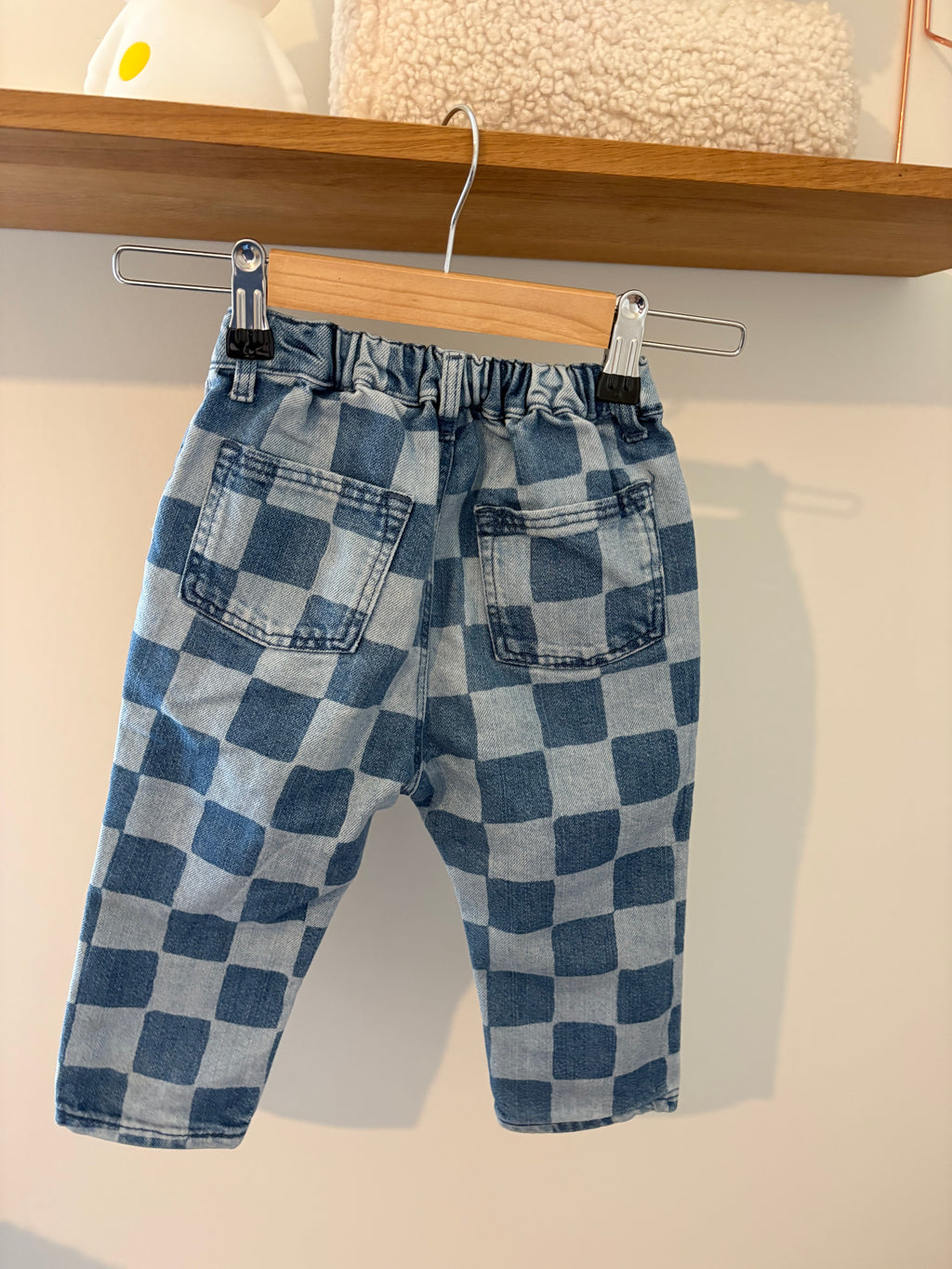 H&M - leuke jeans - 86 (vlekje)