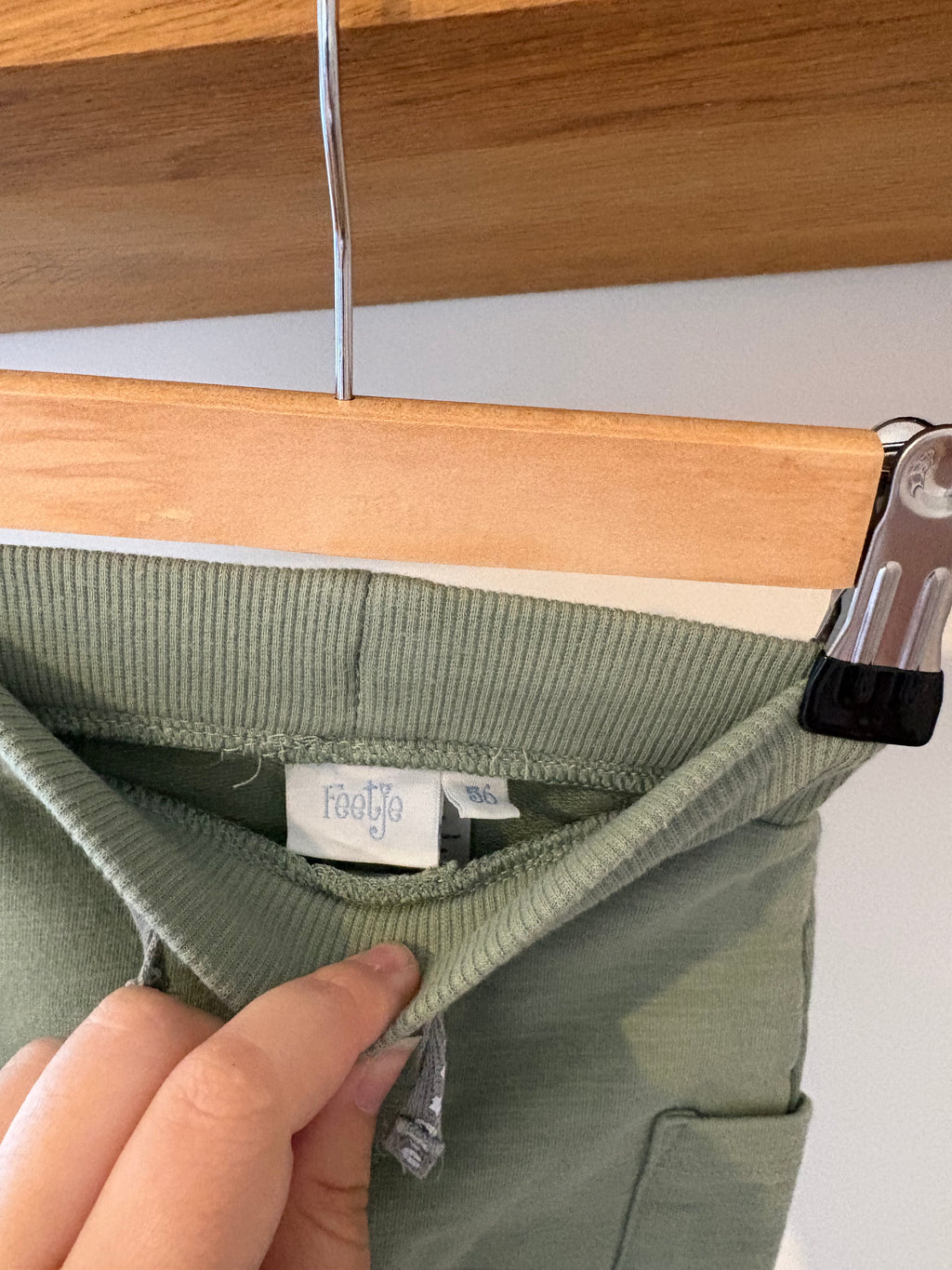 Feetje - groen broekje - 56