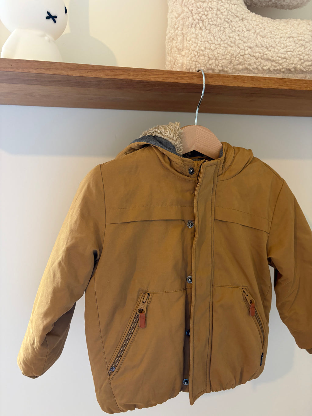 JBC - okerkleurige winterjas - 86