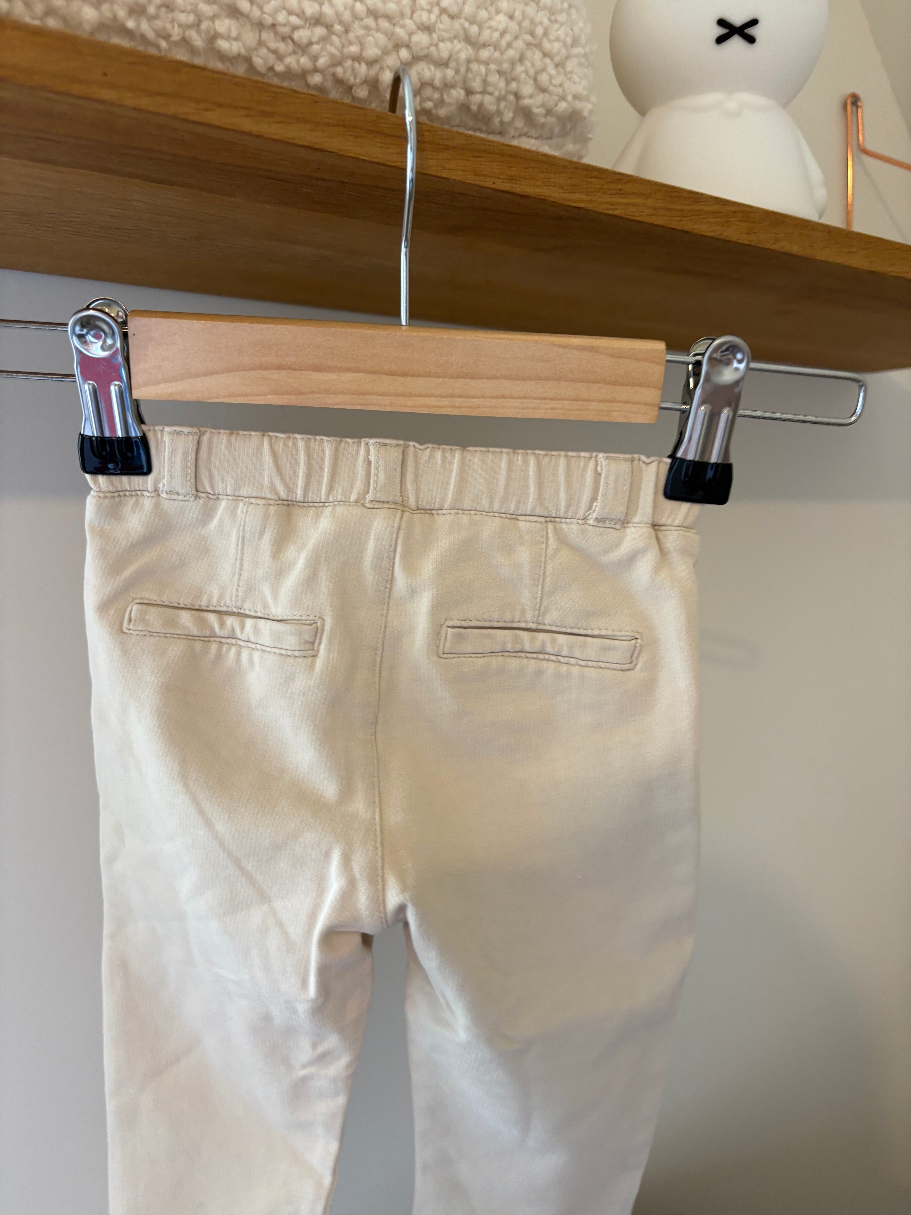 Mayoral - Beige broekje - 68