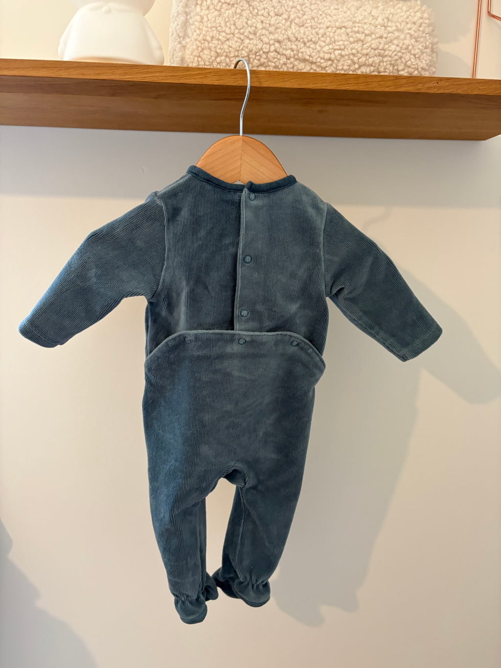 Noukies - blauwe pyjama met snoetje - 3M