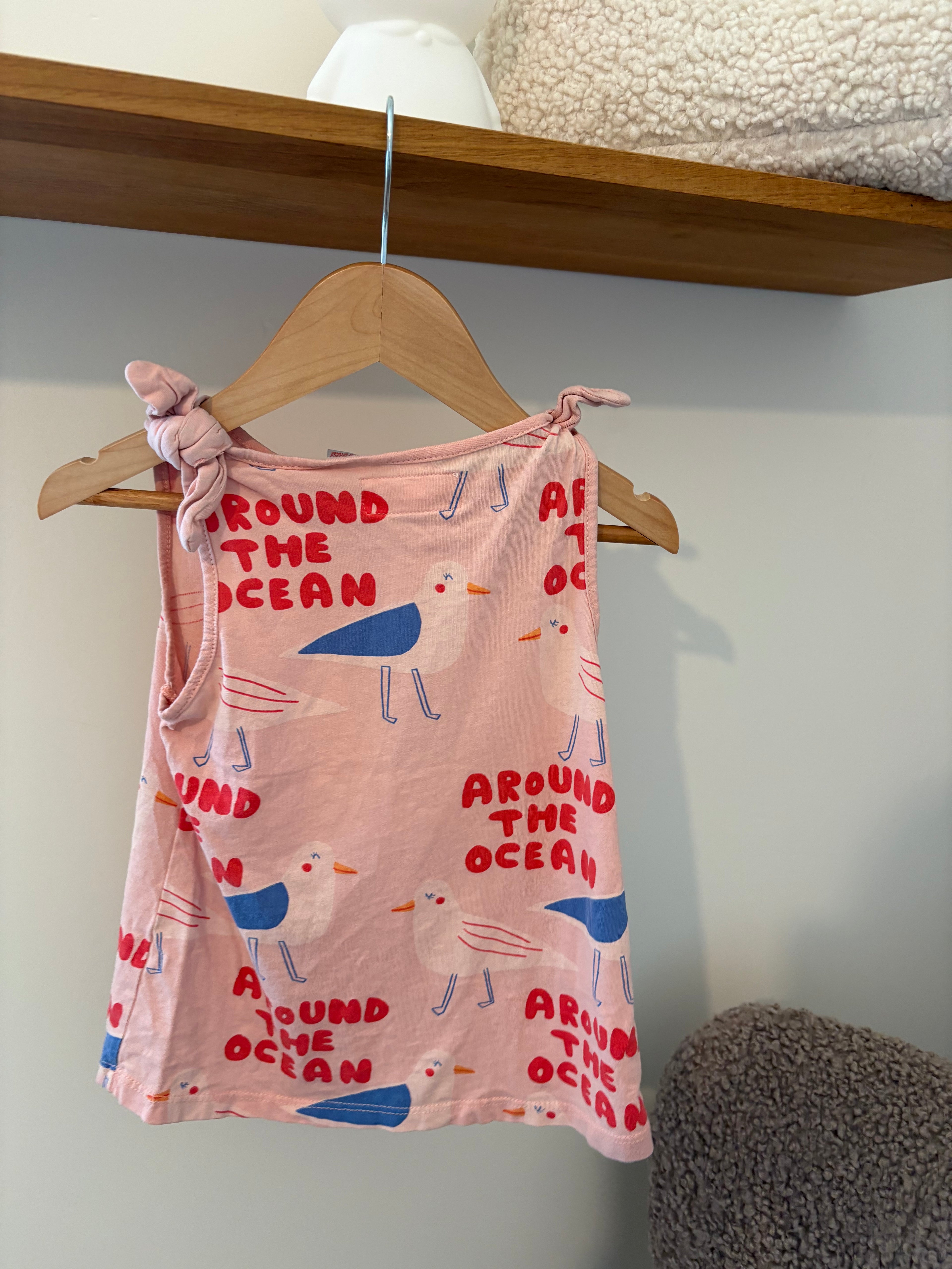 zara - leuk topje 'around the world' - 4Y