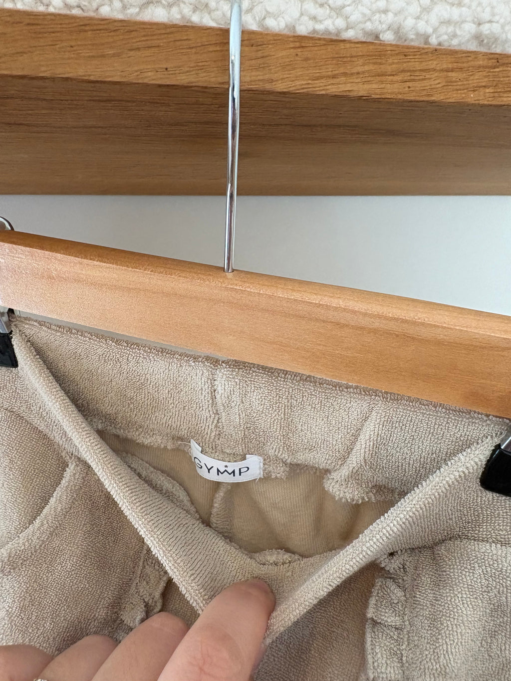 Gymp - beige shortje - 98
