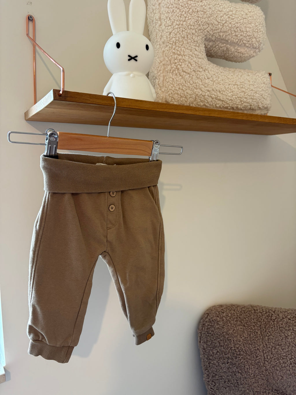 Lil Aterlier - beige broekje - 74