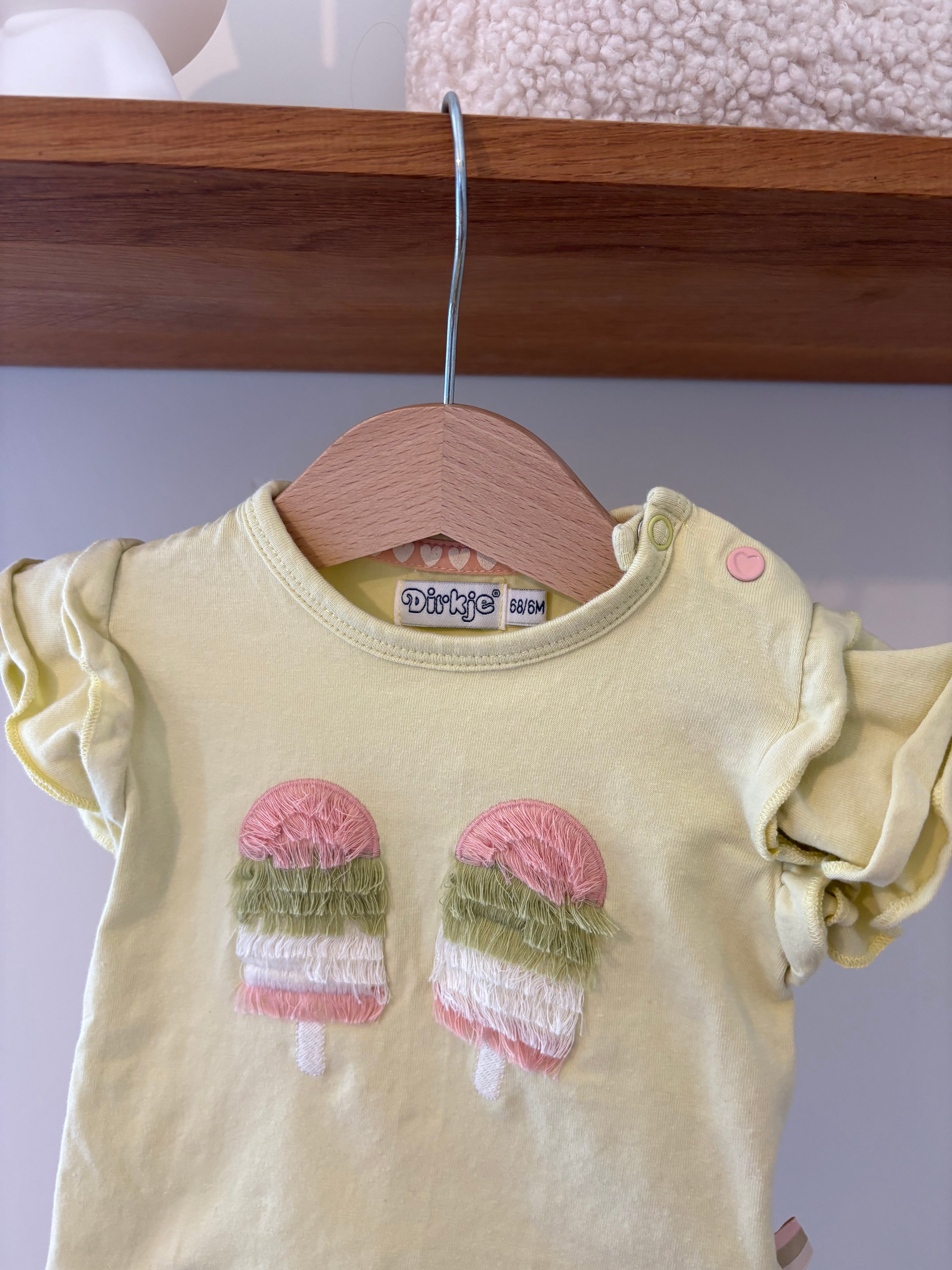 Dirkje - tshirt ijsjes - 68