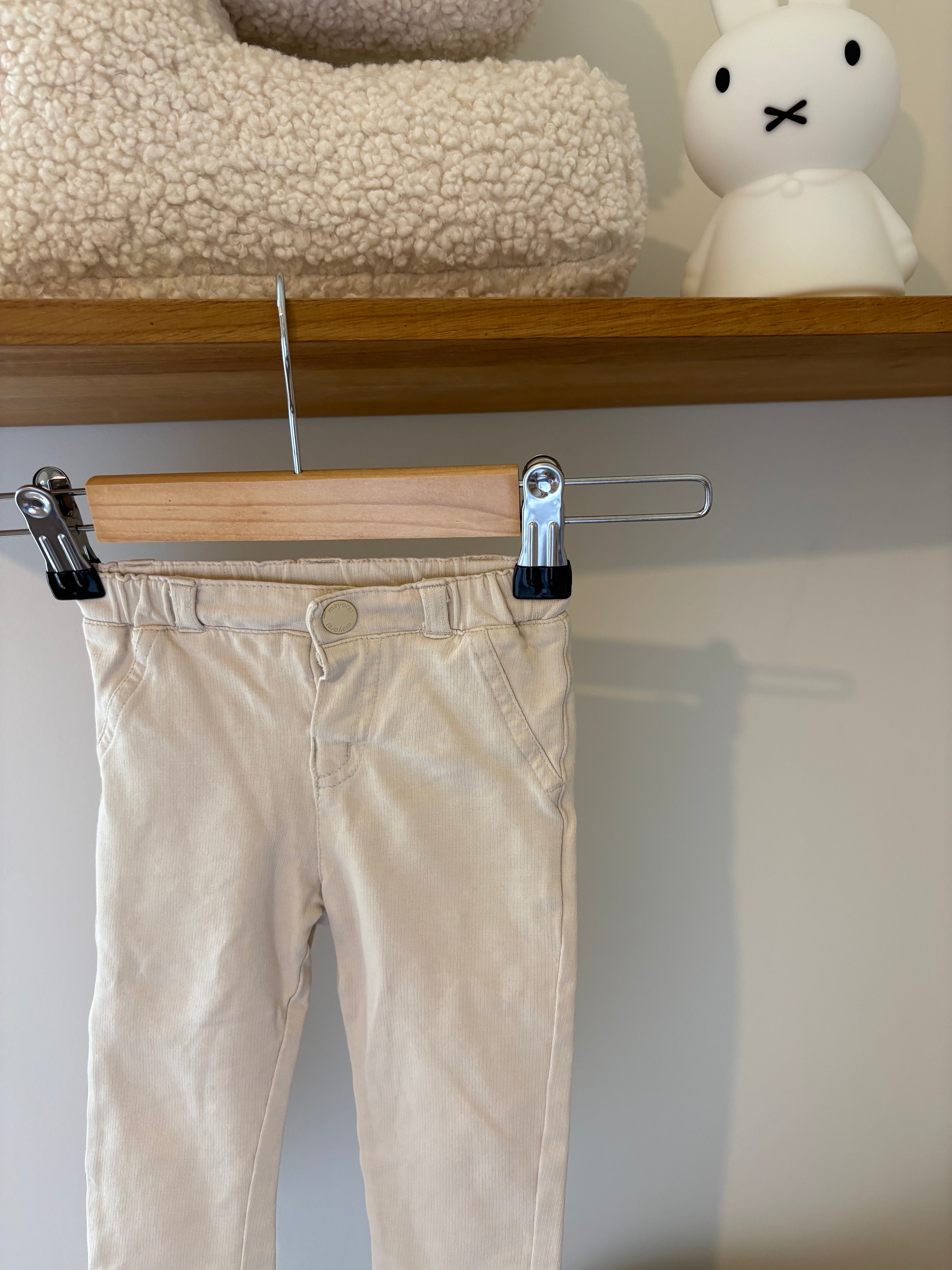 Mayoral - Beige broekje - 68