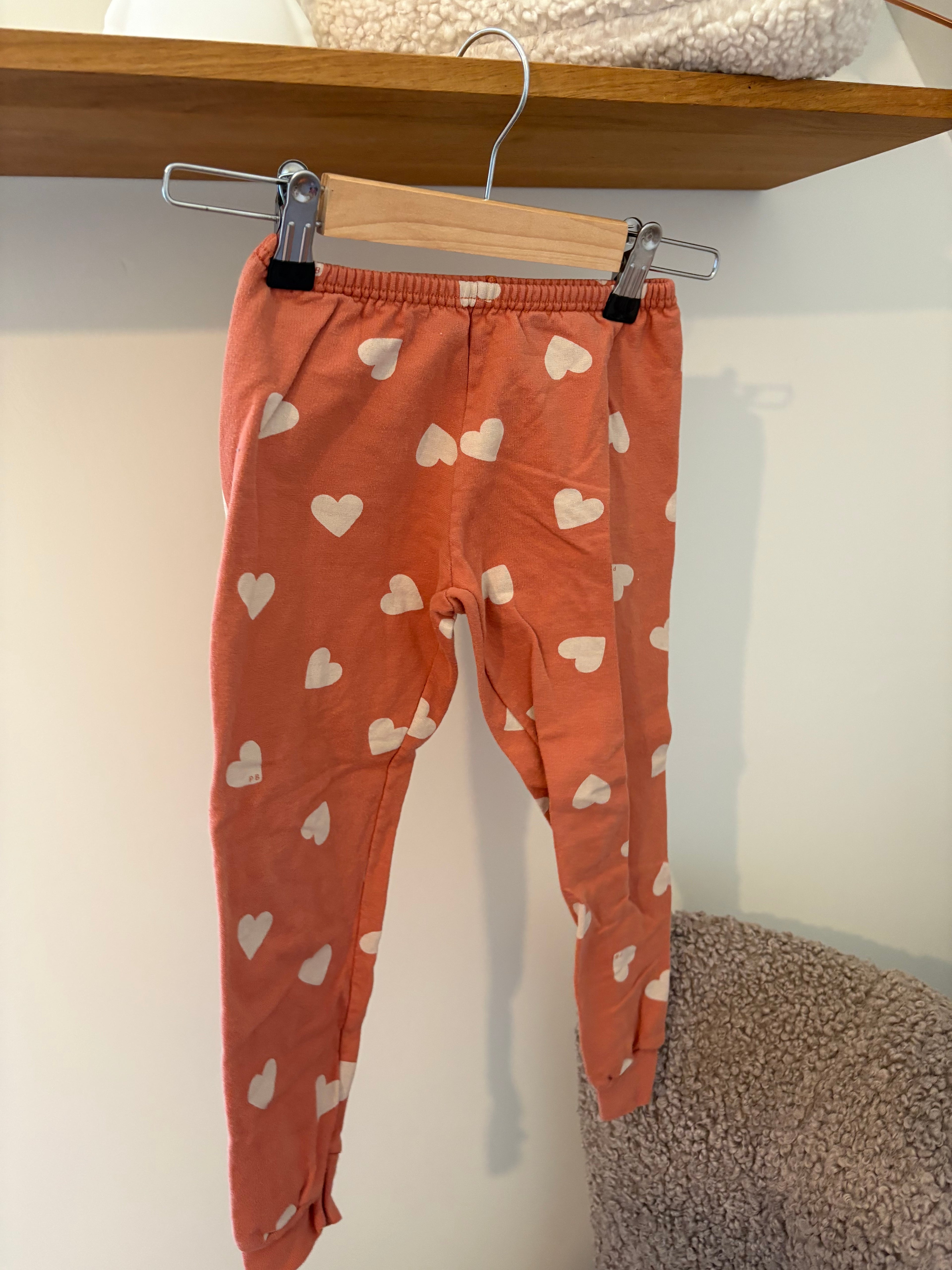 Petit Bateau - pyjama set hartjes - 5/6Y