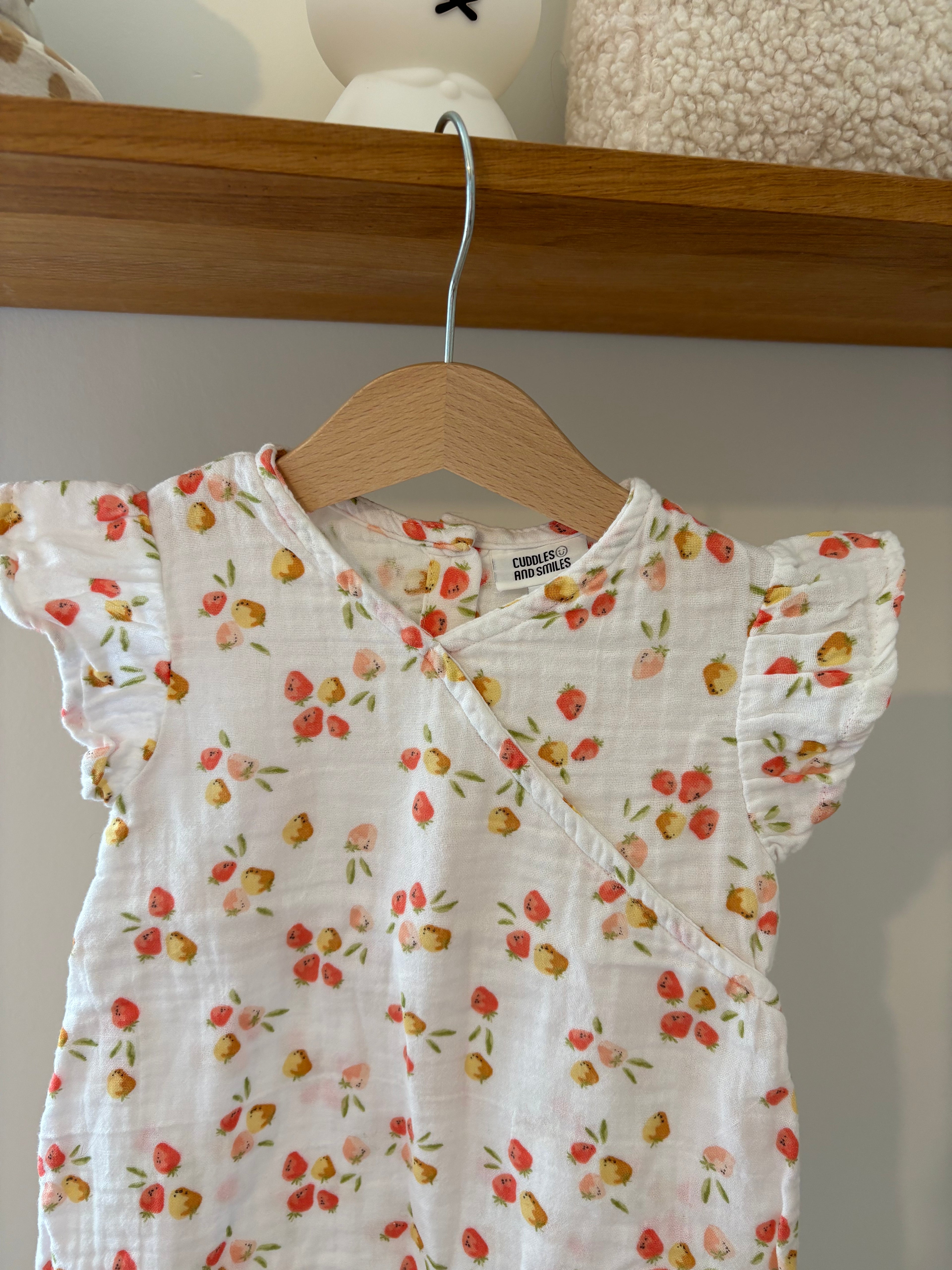 JBC - jurkje met aardbeien print - 86