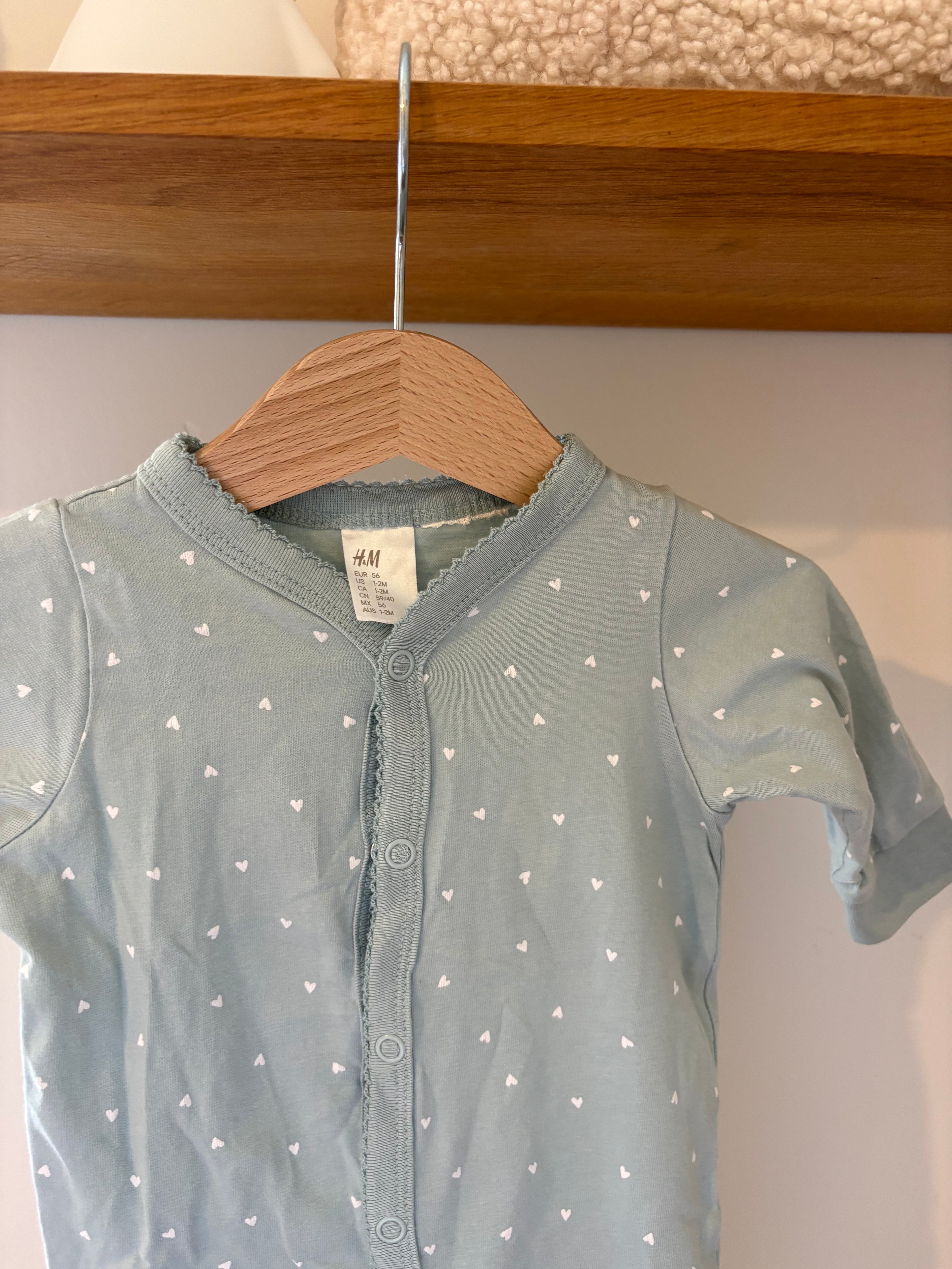 H&M -blauw boxpakje met hartjes - 56