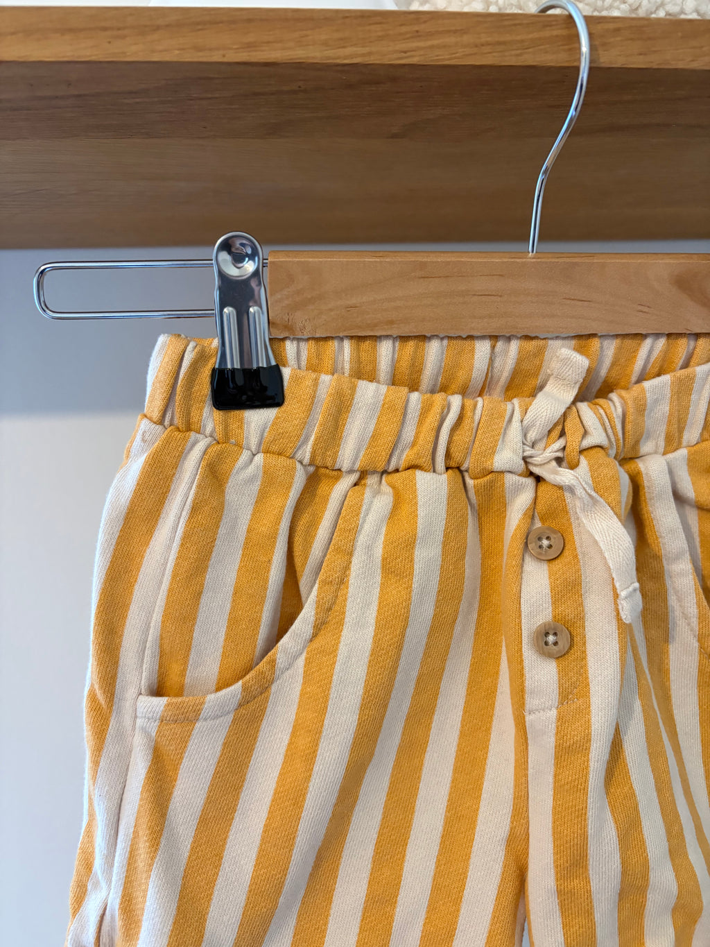 Hema - streepjes short - 92