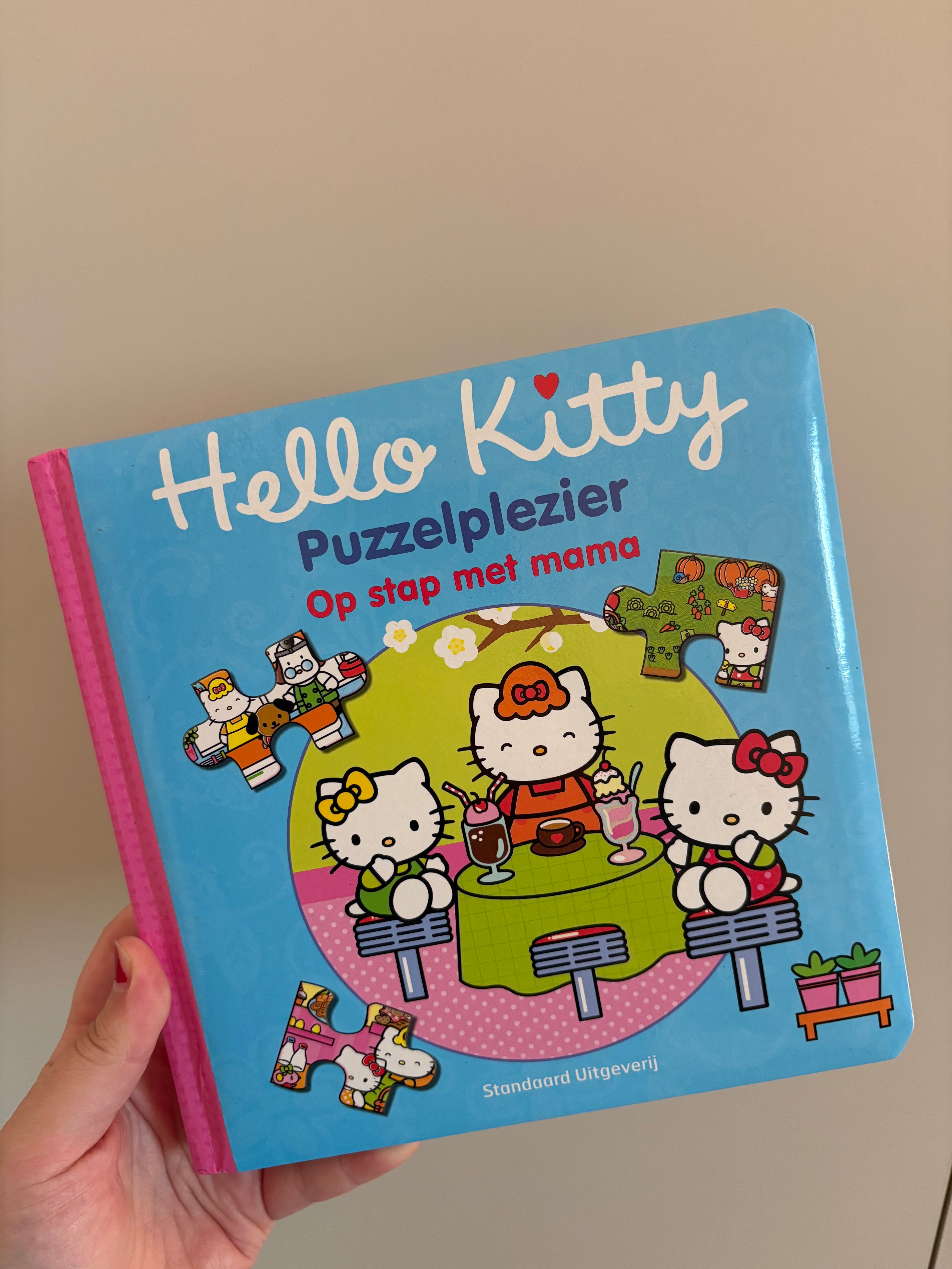 hello kitty boekje