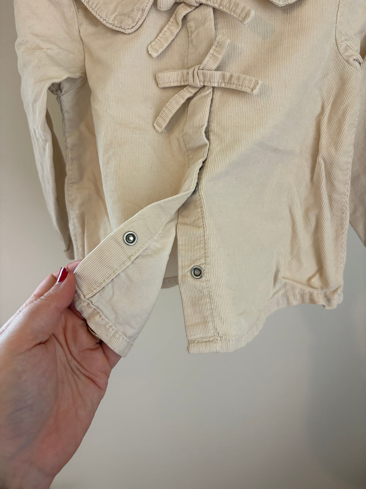 Hema - beige blousje met strikje - 86