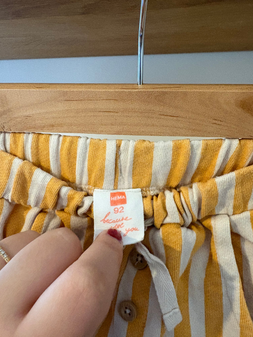 Hema - streepjes short - 92
