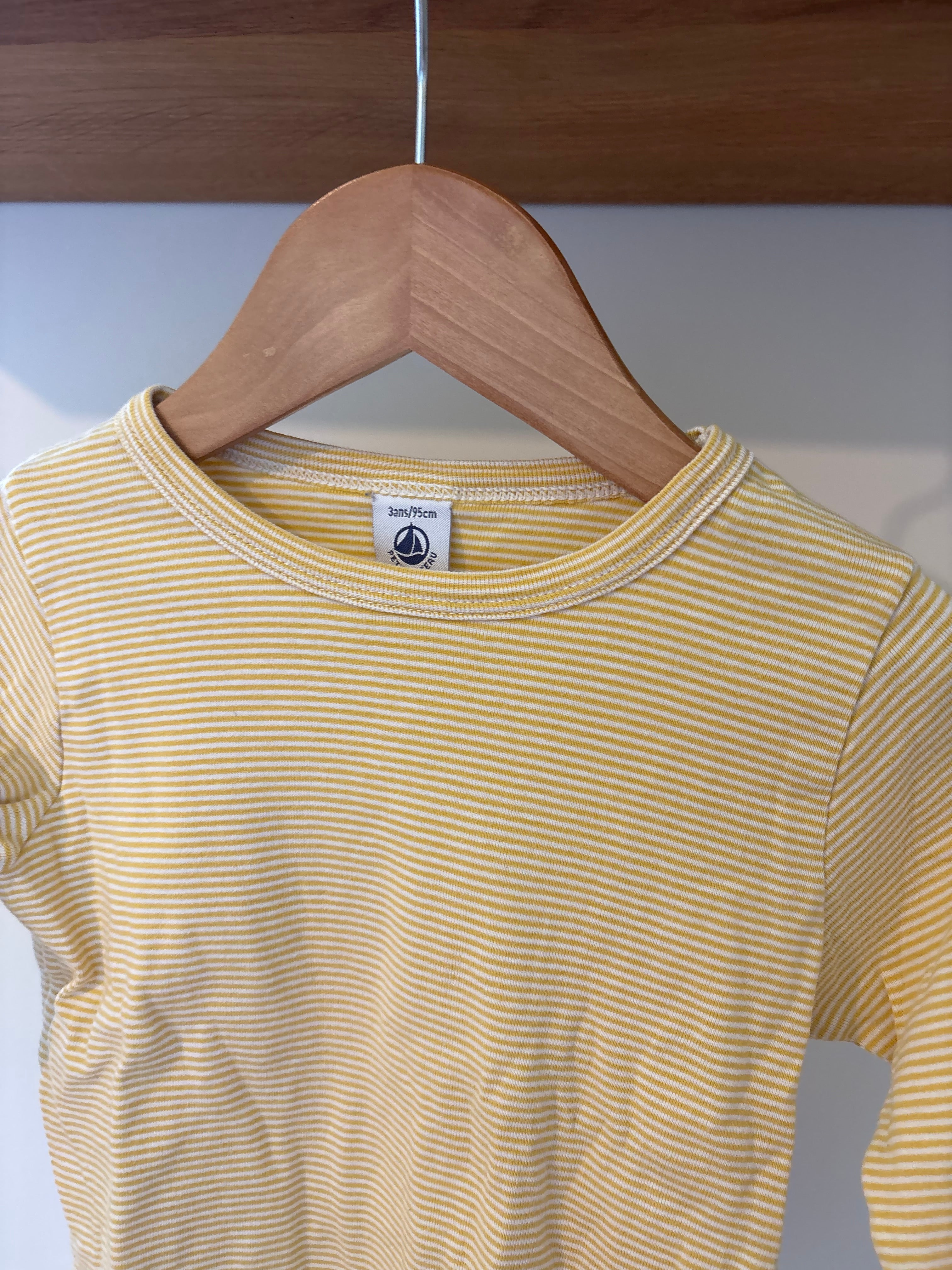 Petit Bateau - pyjamatop geel - 95