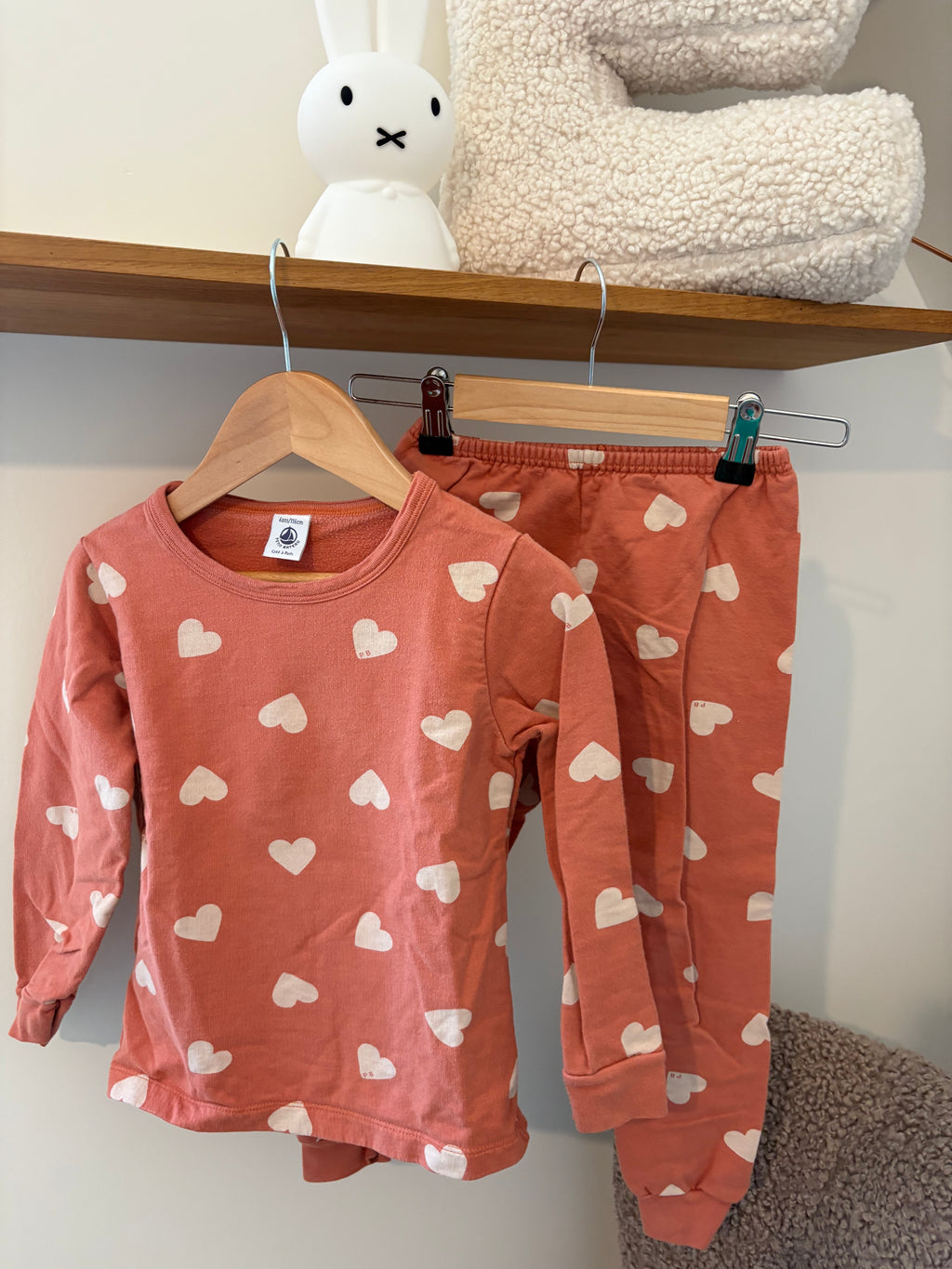 Petit Bateau - pyjama set hartjes - 5/6Y