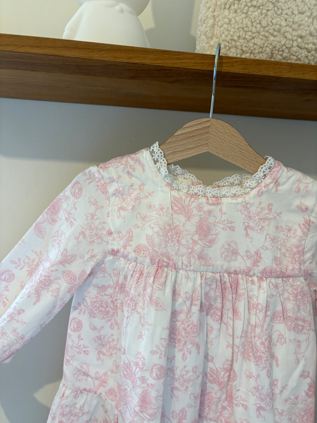 Love By Jackie - roze jurkje met broderie kraag - 4Y