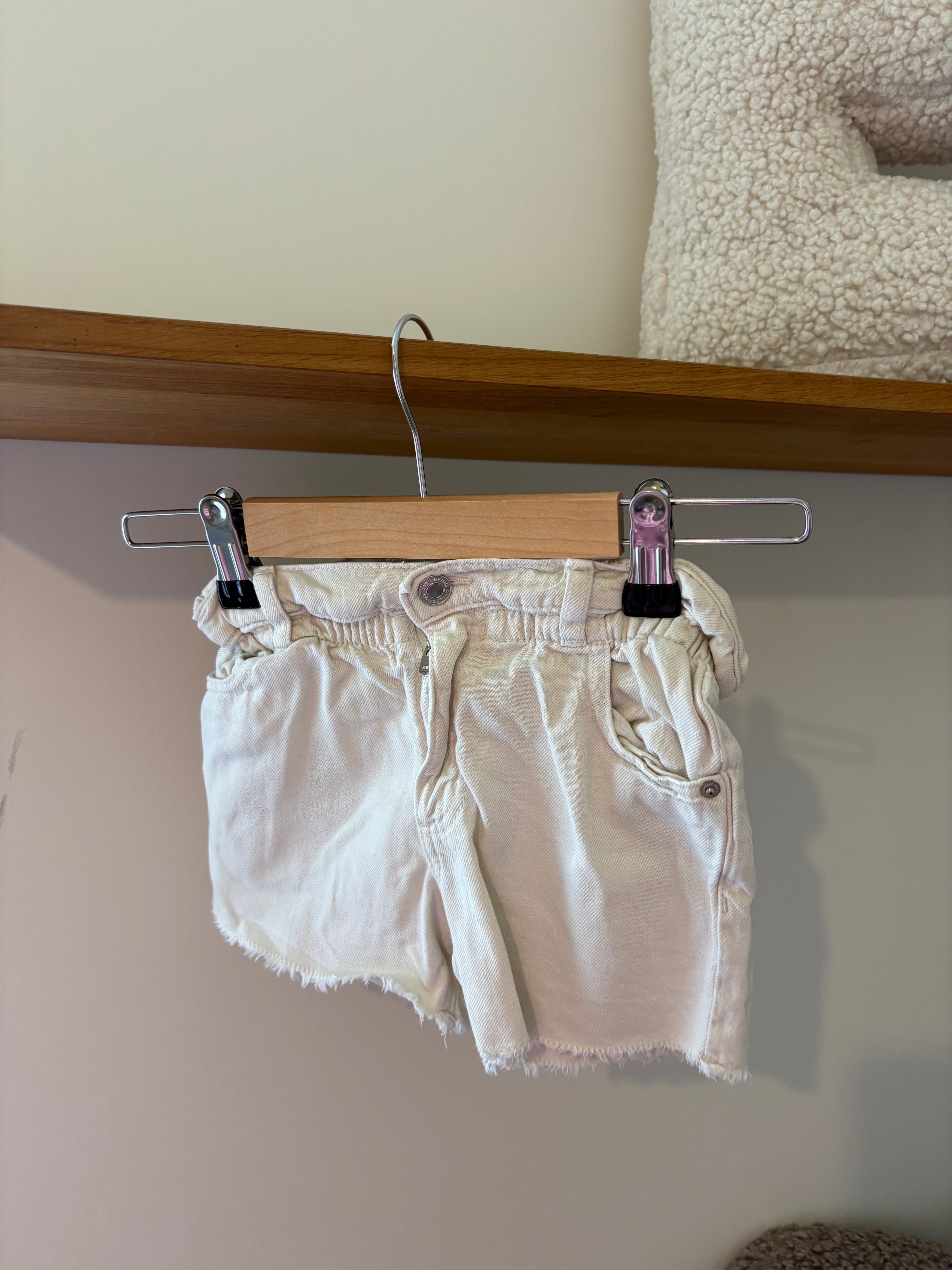 Zara - short - 5Y