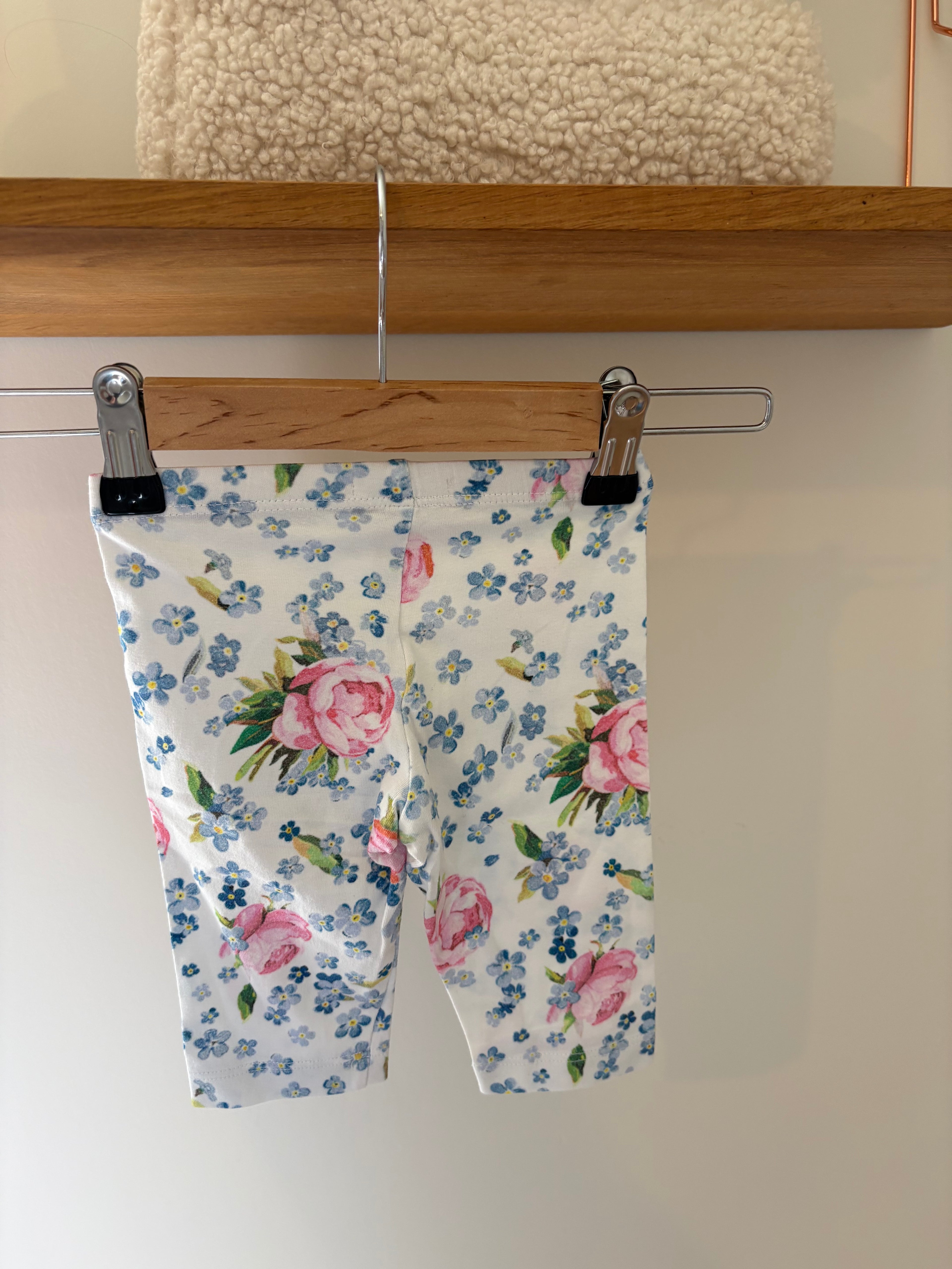 Monnalisa - broekje bloemen - 6M