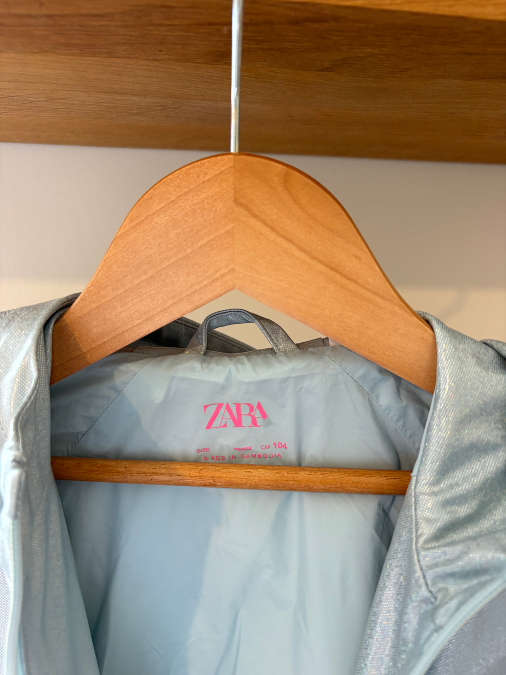 Zara - blauwe jas met kap - 104