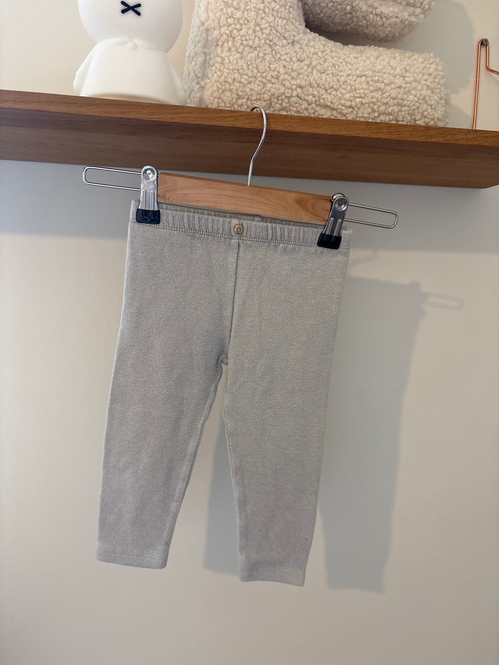 Zara - grijs broekje - 80