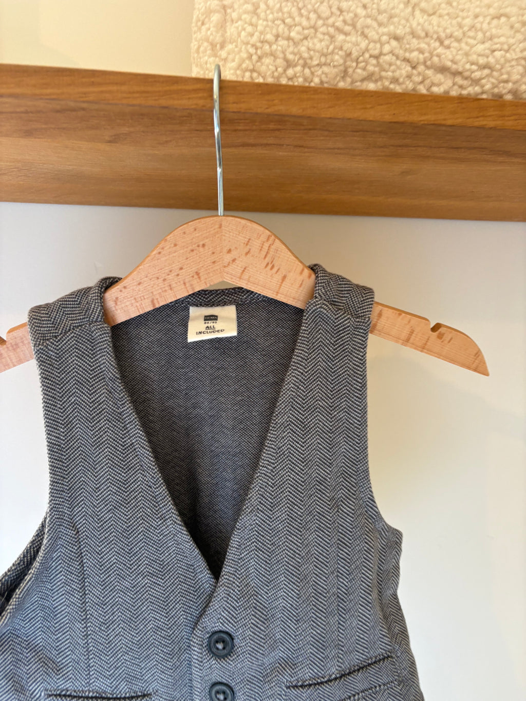Hema - grijze gilet - 86/92