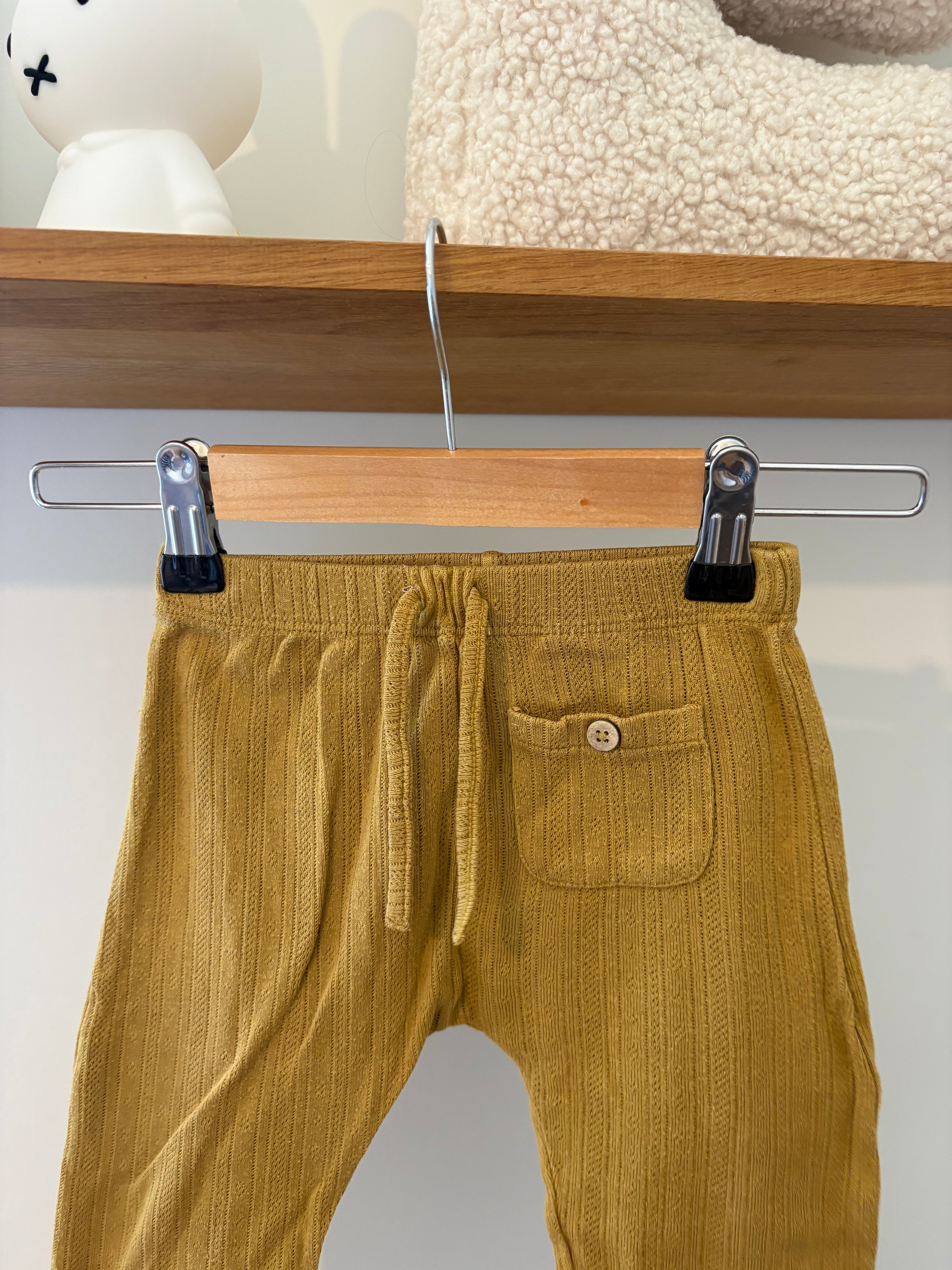 Lil Atelier - oker broekje - 80