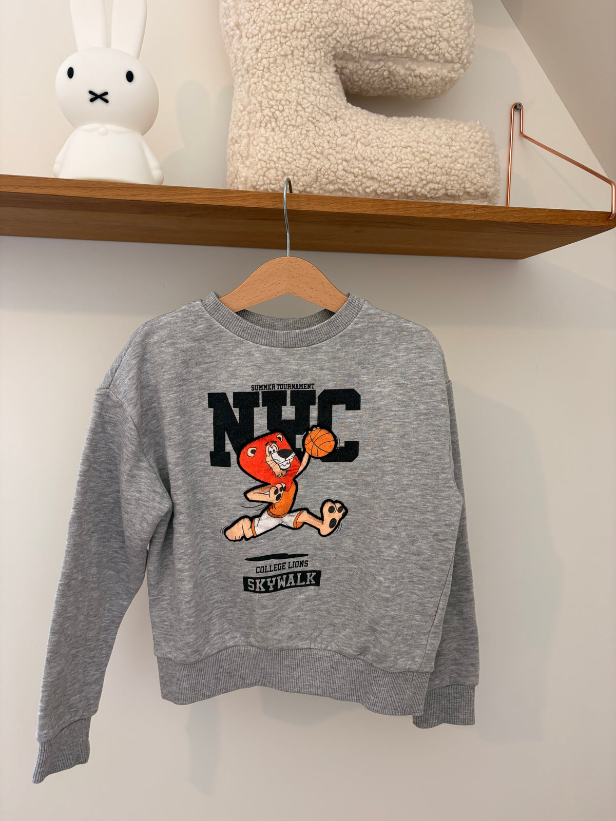 Kiabi - grijze sweater - 5Y