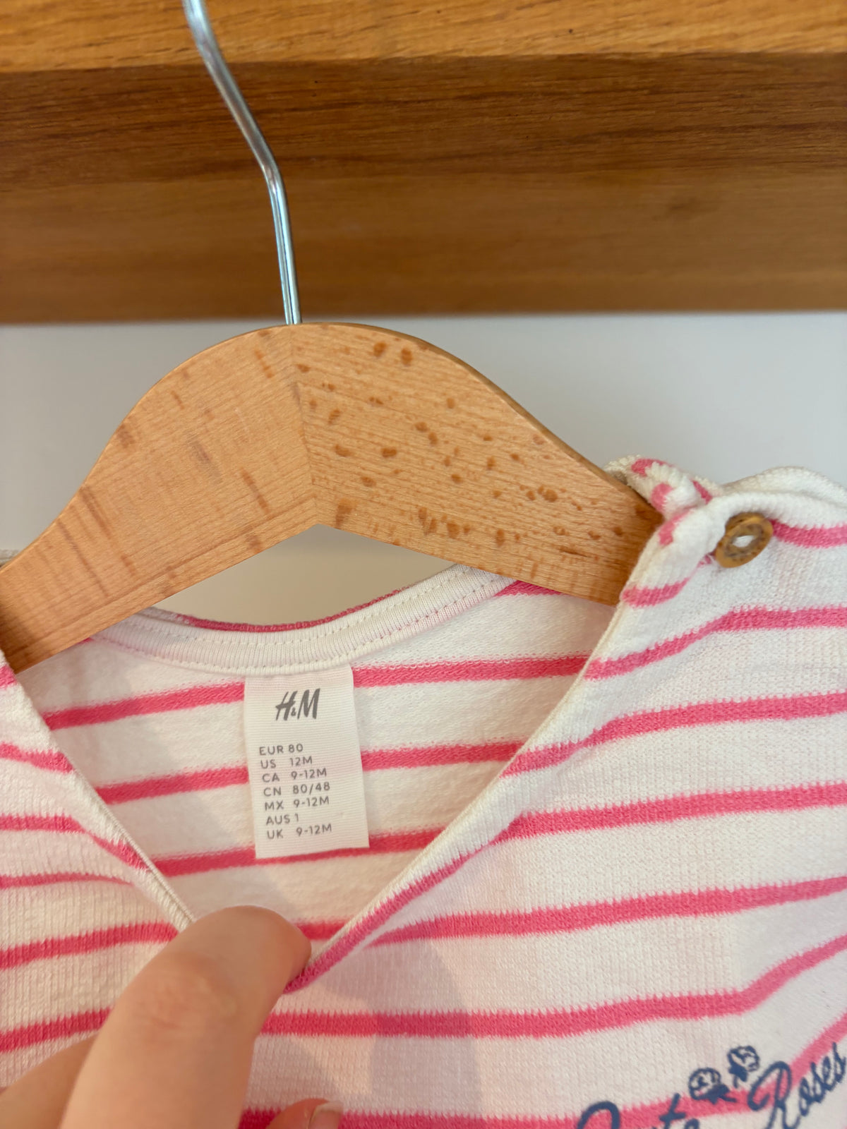 H&M - truitje strepen roze - 80