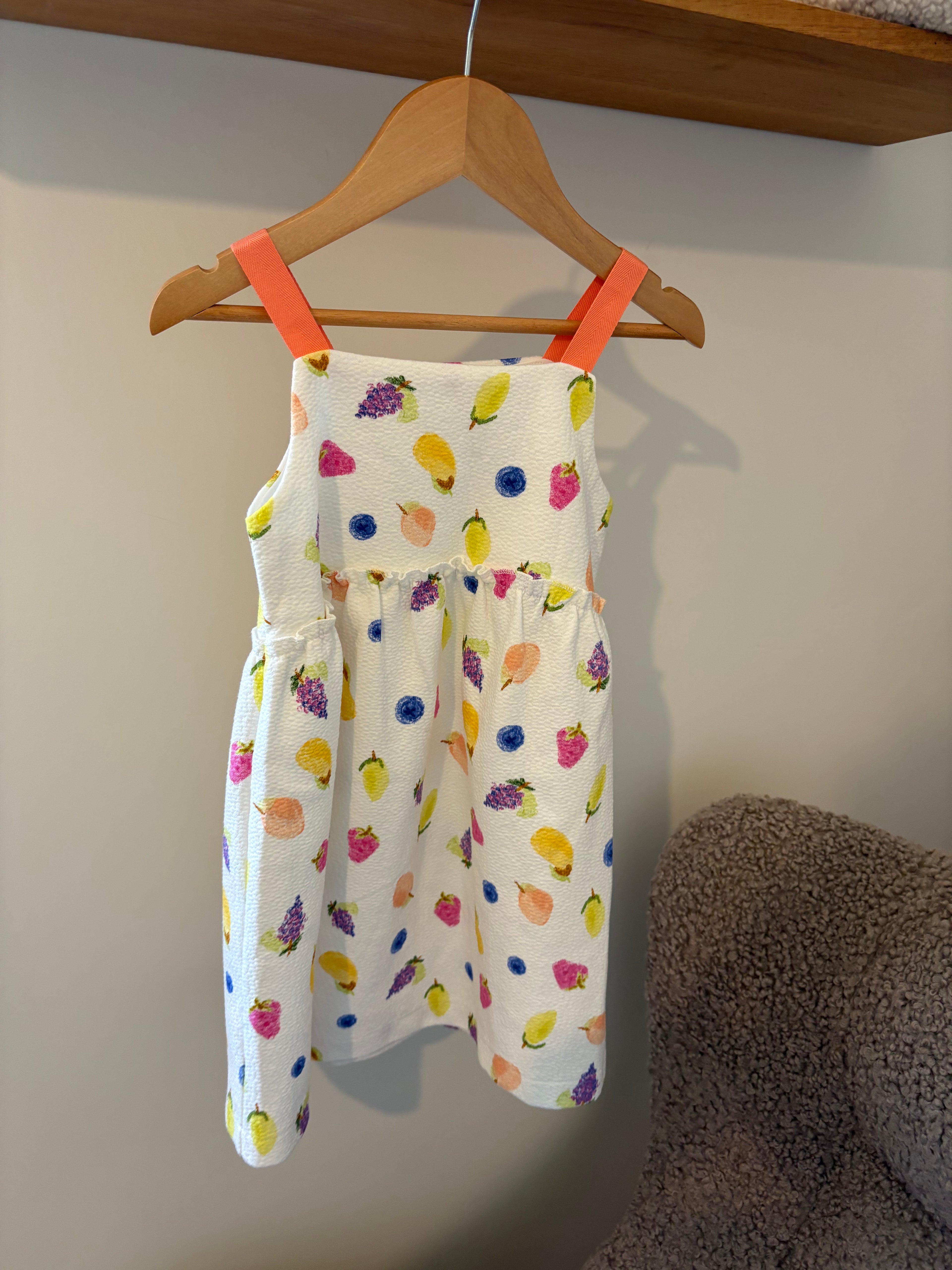 Vintage jurkje met fruitjes - 5/6Y