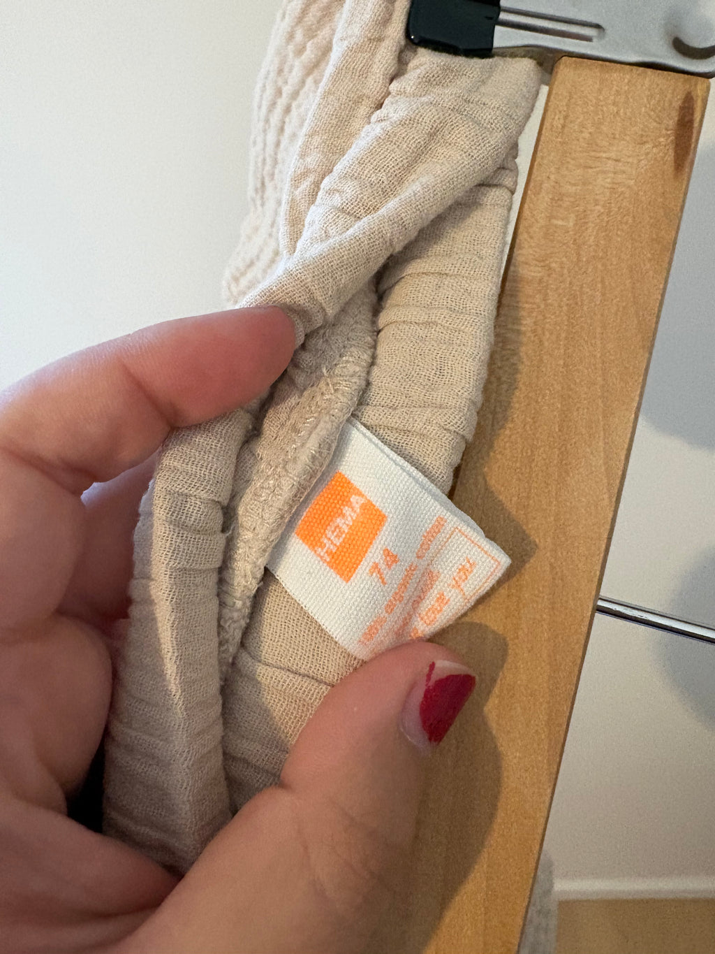 Hema - beige tetra shortje - 74