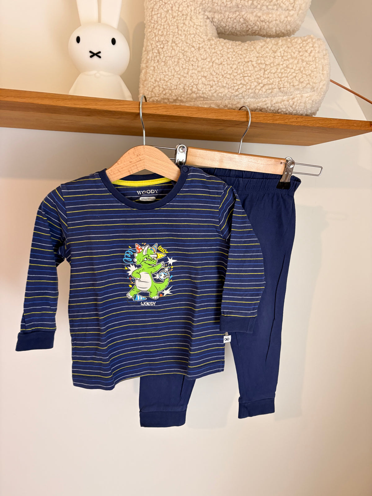 Woody - pyjama setje dino - 12M