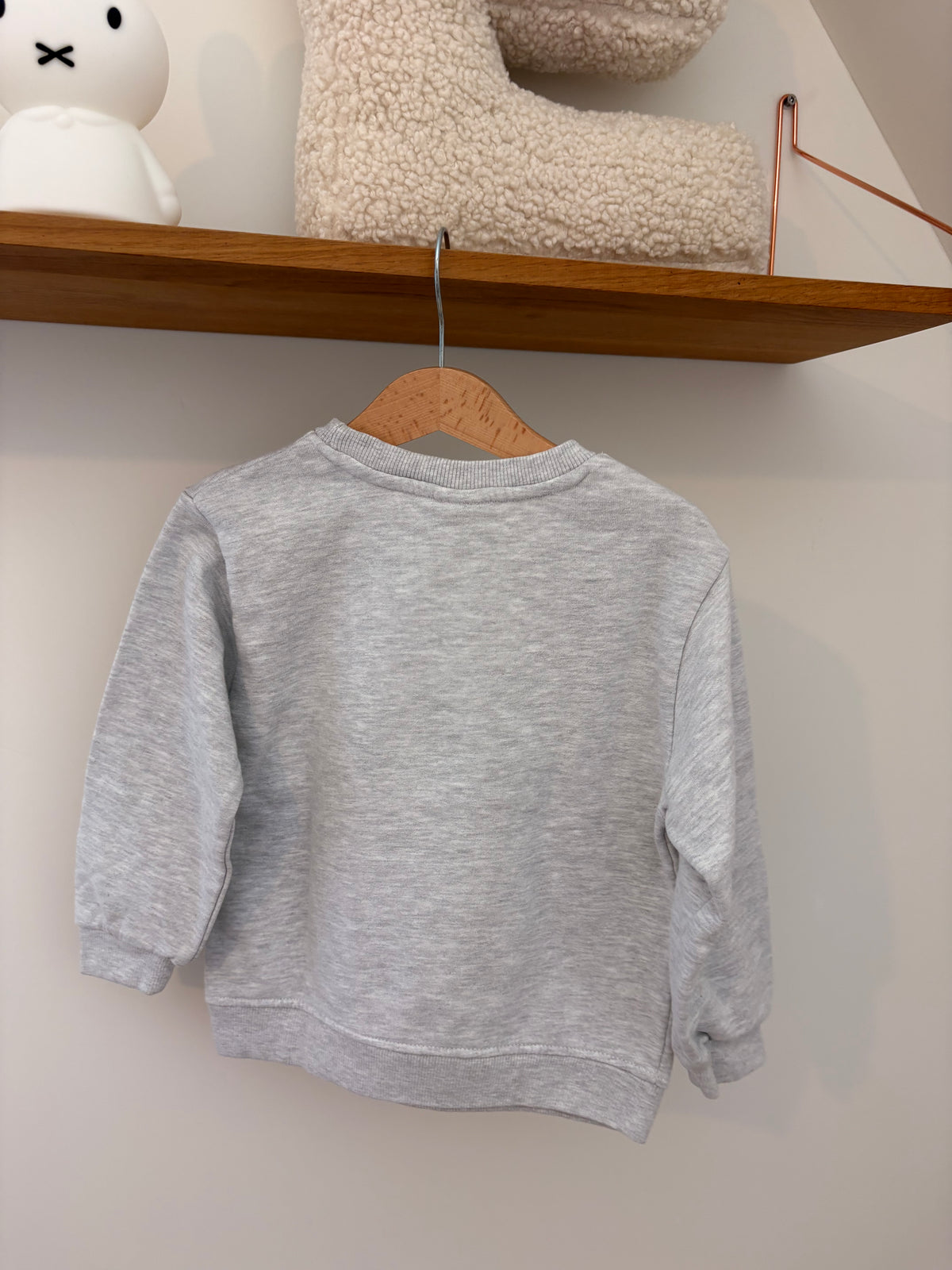 Zara - sweater Beyond Happy - 104