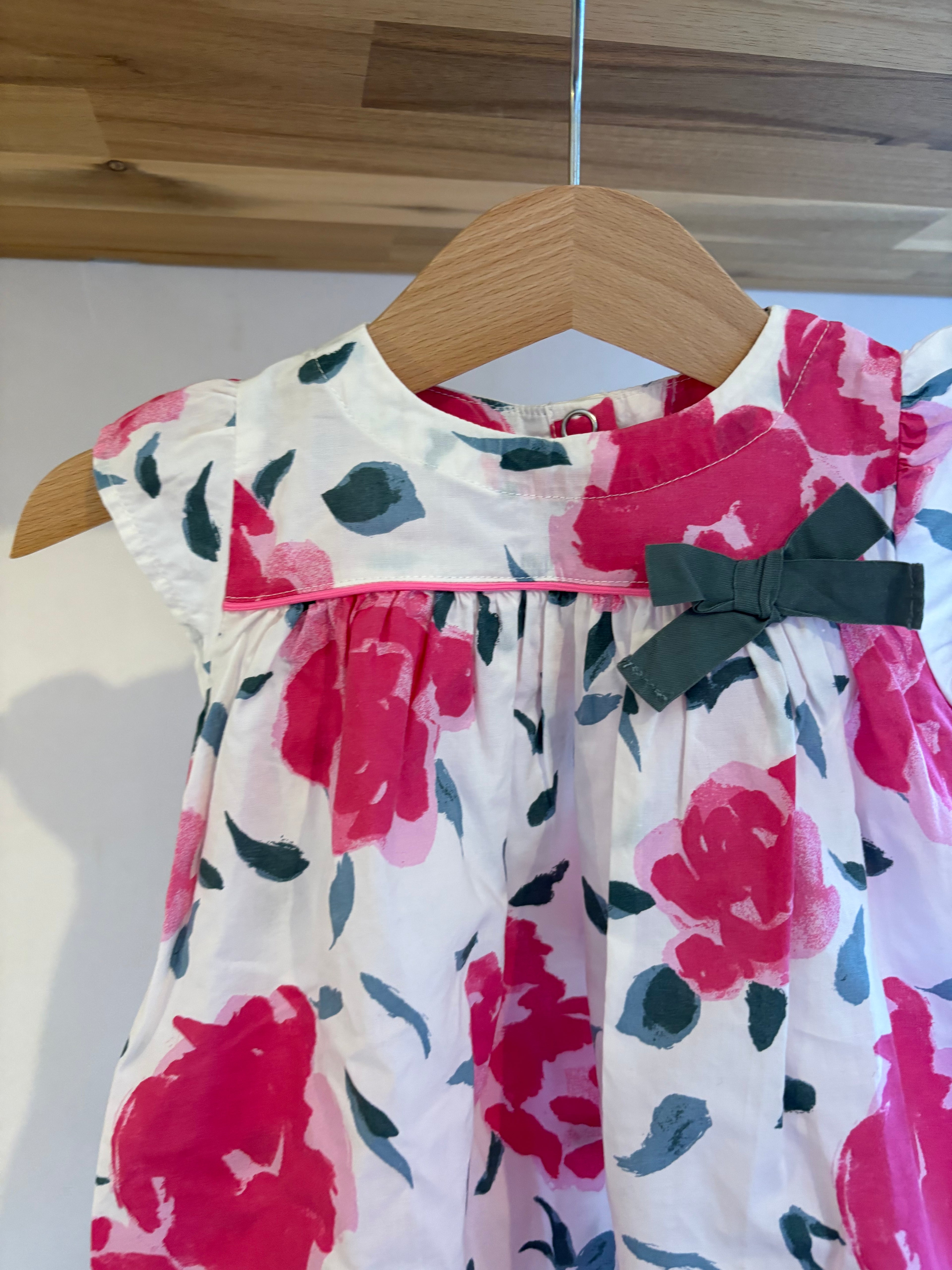 Petit Bateau - Jurkje bloemen - 68