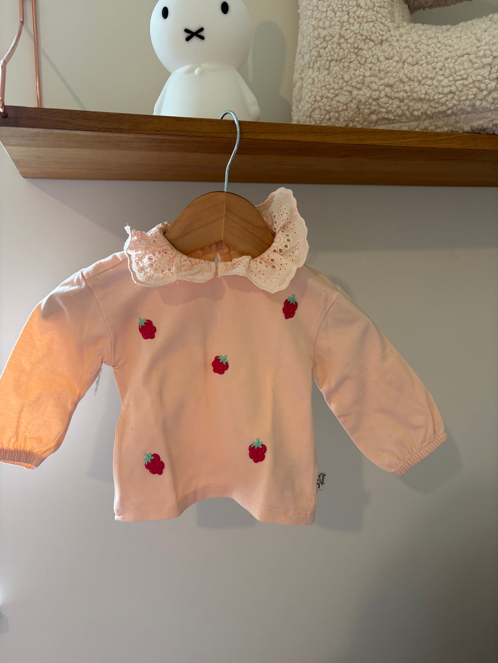 Hema - top kraagjes met frambozen - 3M