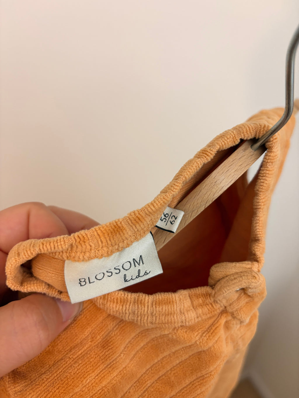 Blossom - oranje boxpakje - 56/62