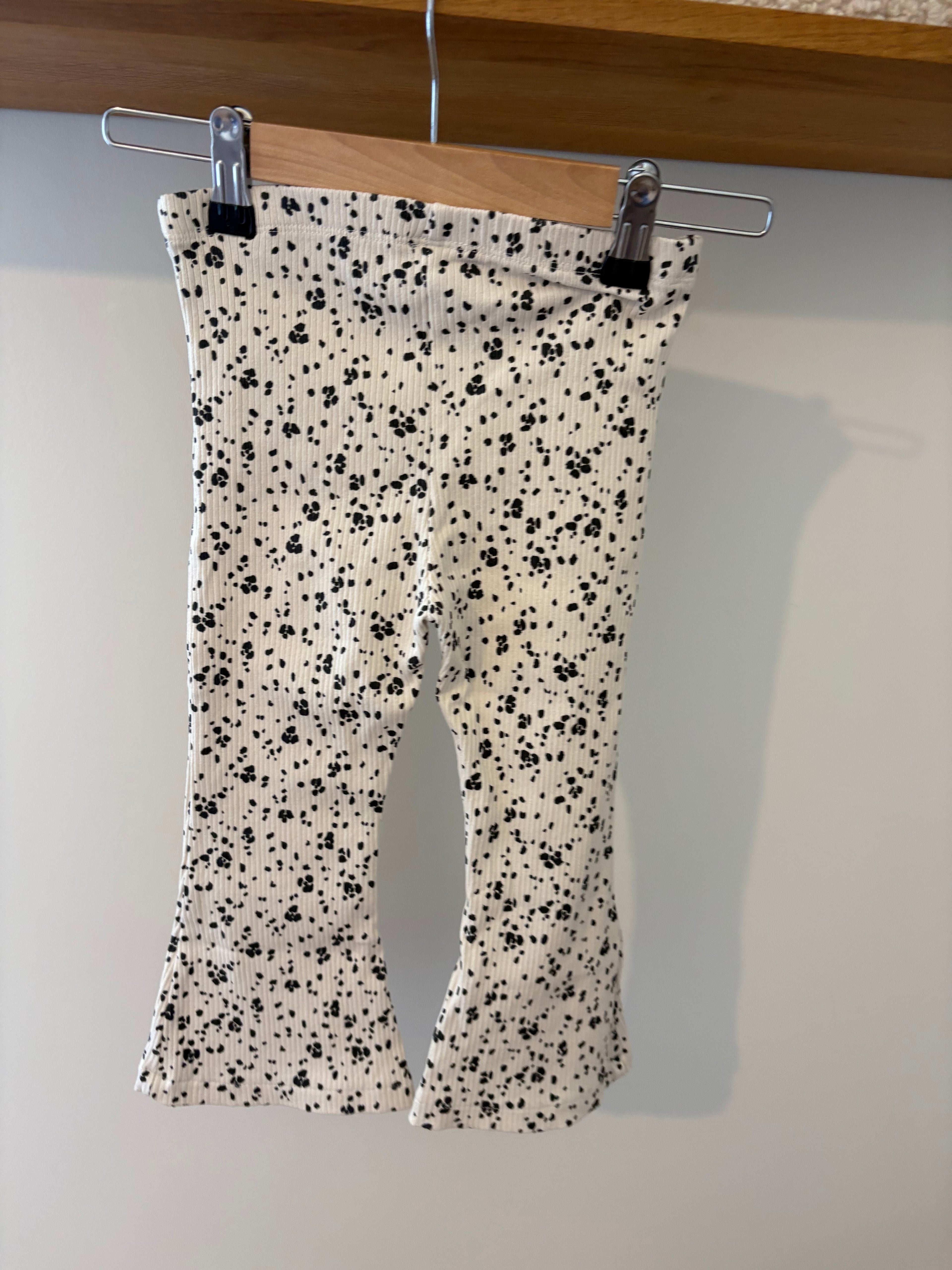 Hema - flared legging - 98