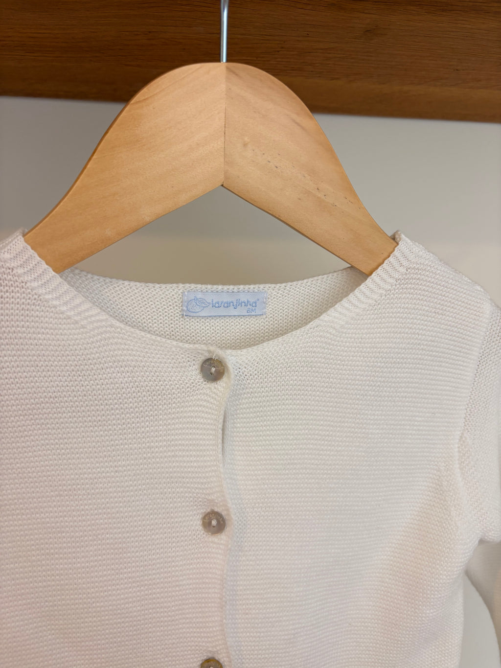 Laranjinha - wit giletje - 6M