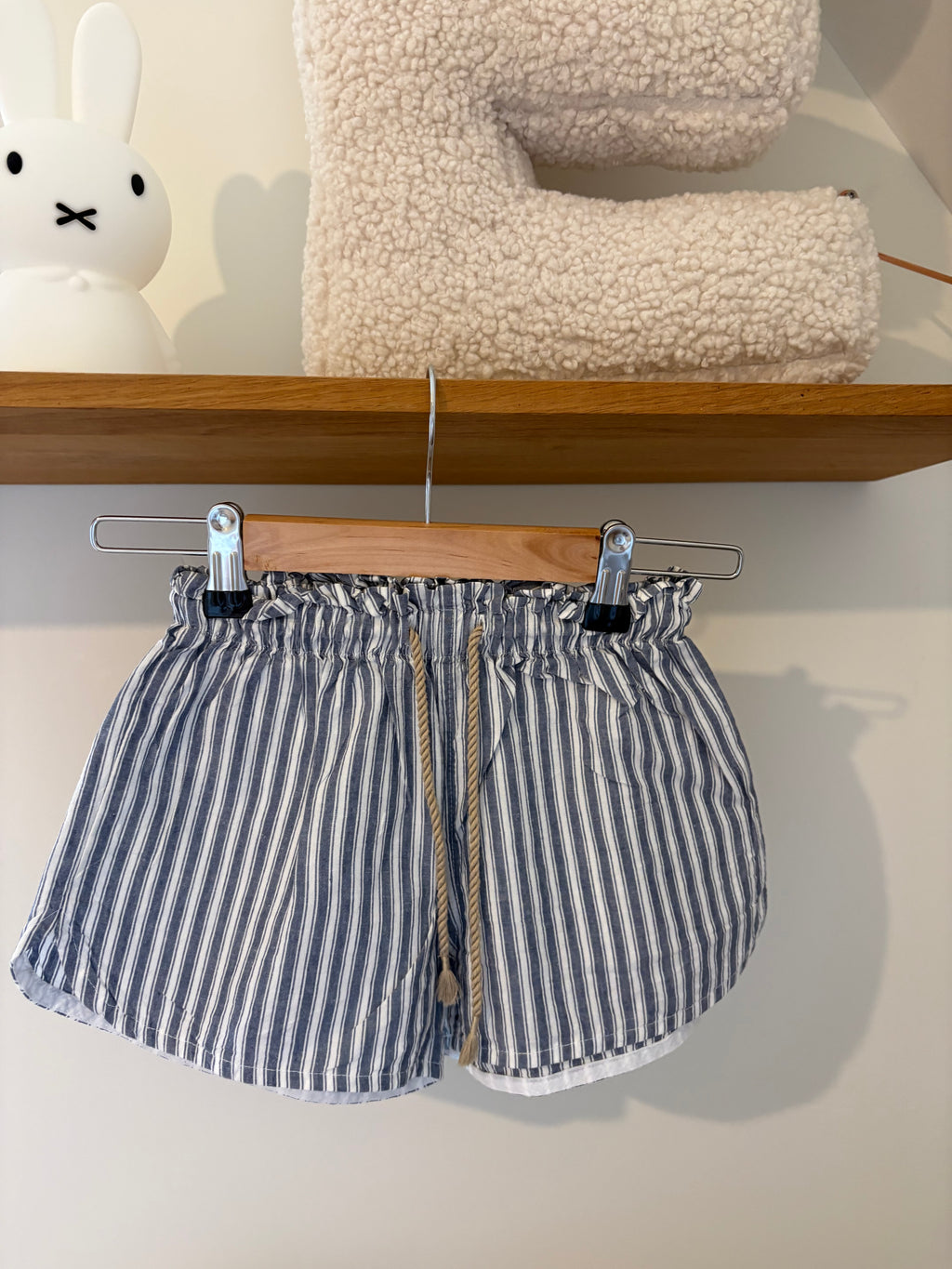 Laranjinha - blauwe short - 3Y