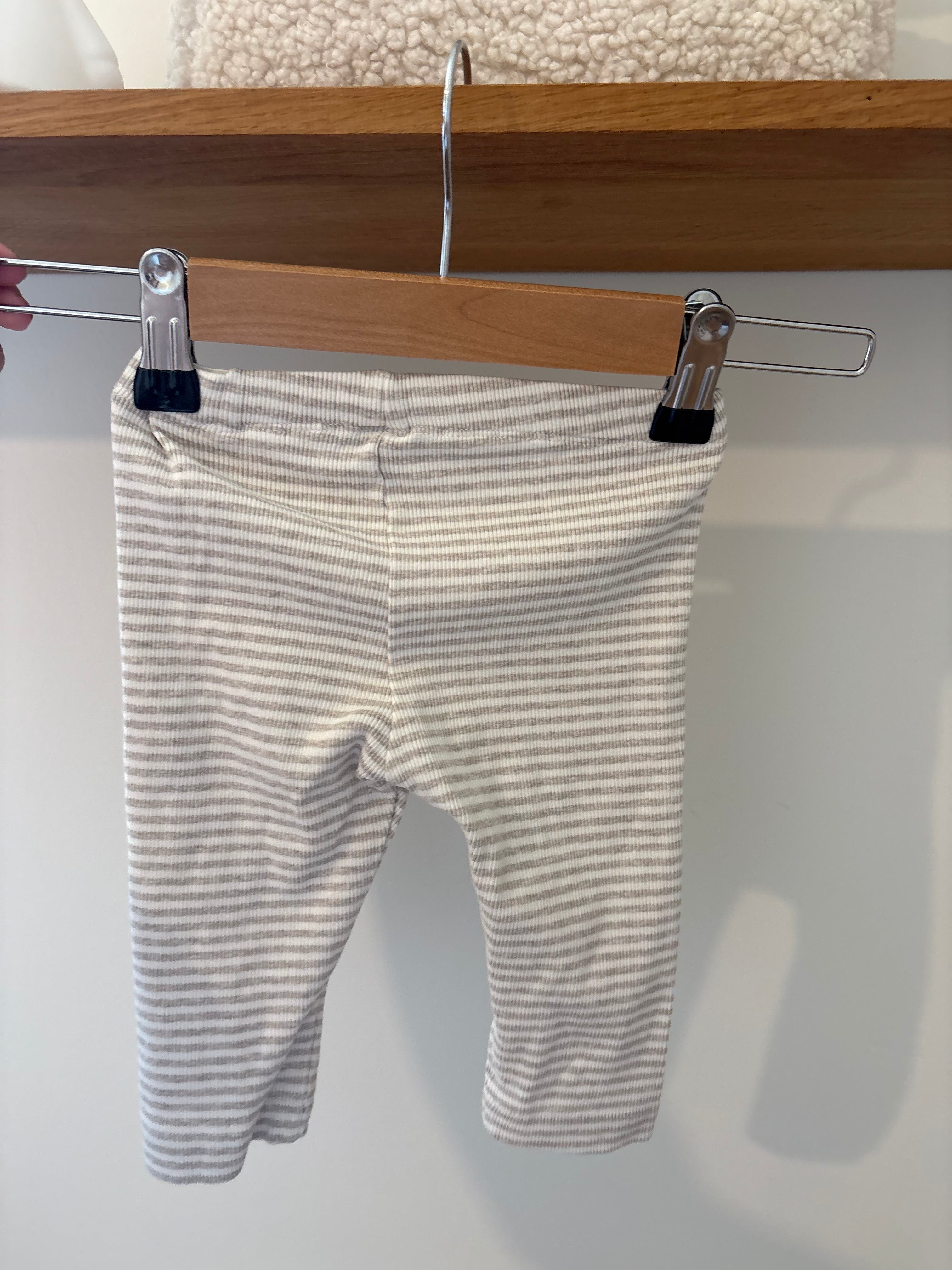 H&M - katoenen broekje - 74