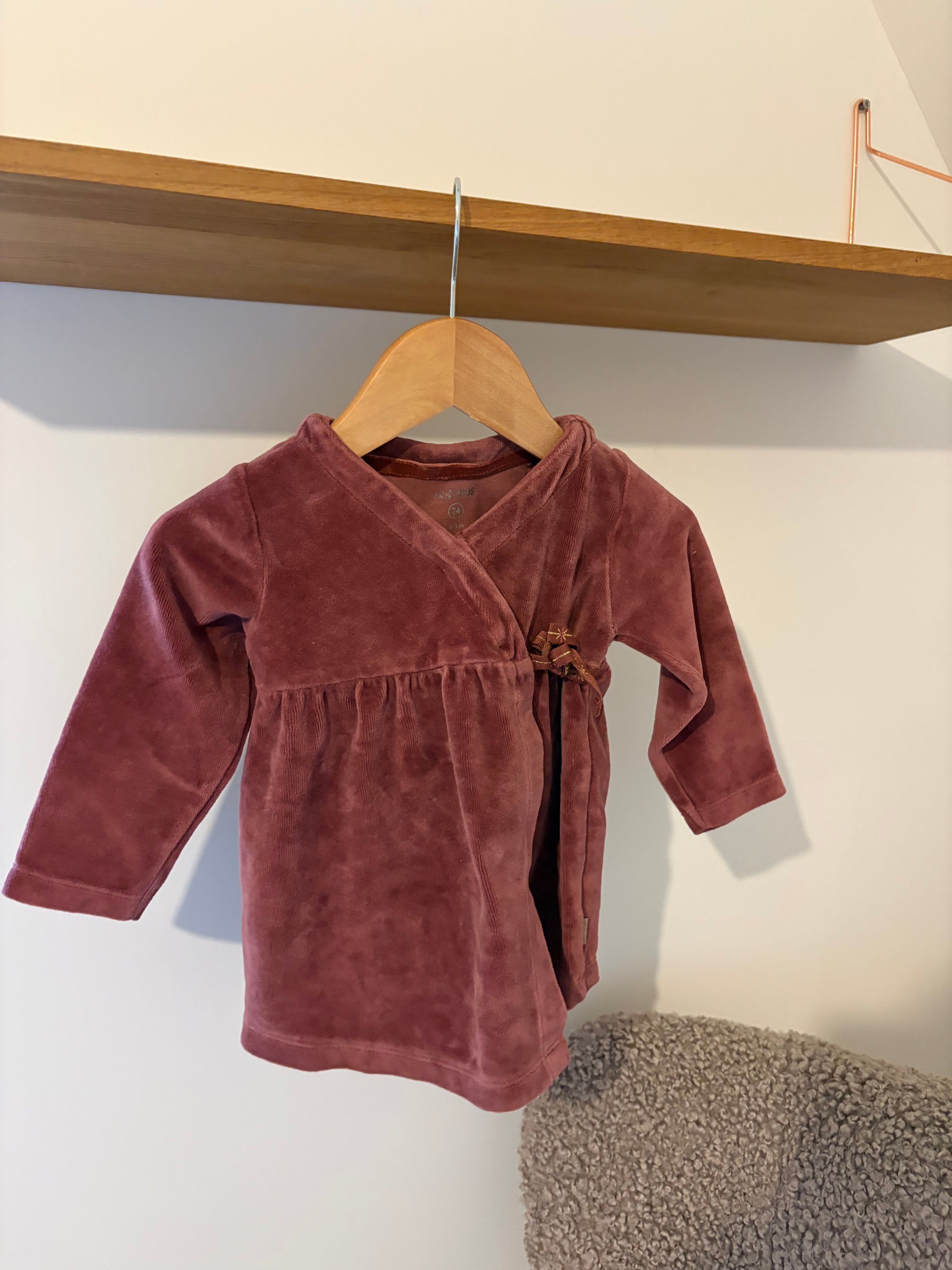 Noppies - bordeaux kleedje-74