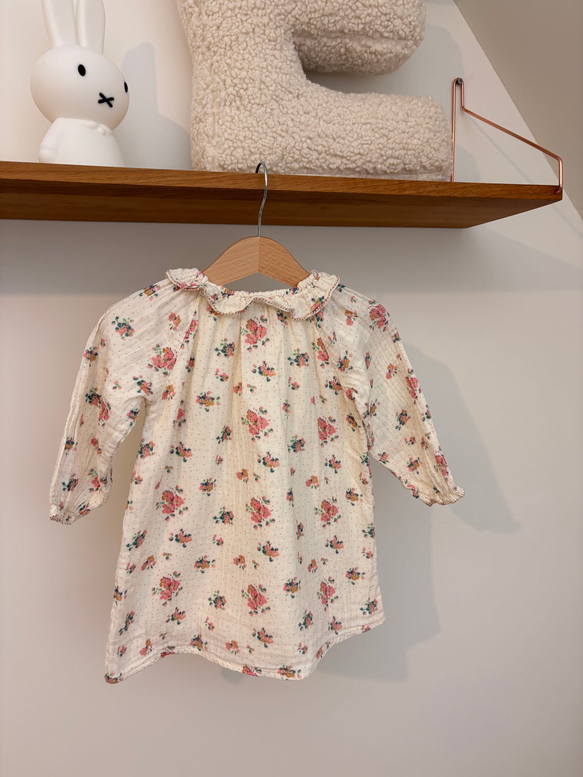 Bonton - jurkje bloemen - 18M (klein vlekje)
