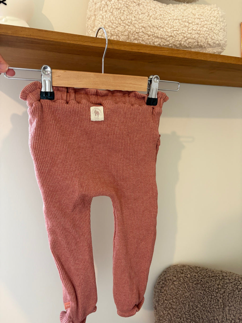 Feetje broekje rood - 86
